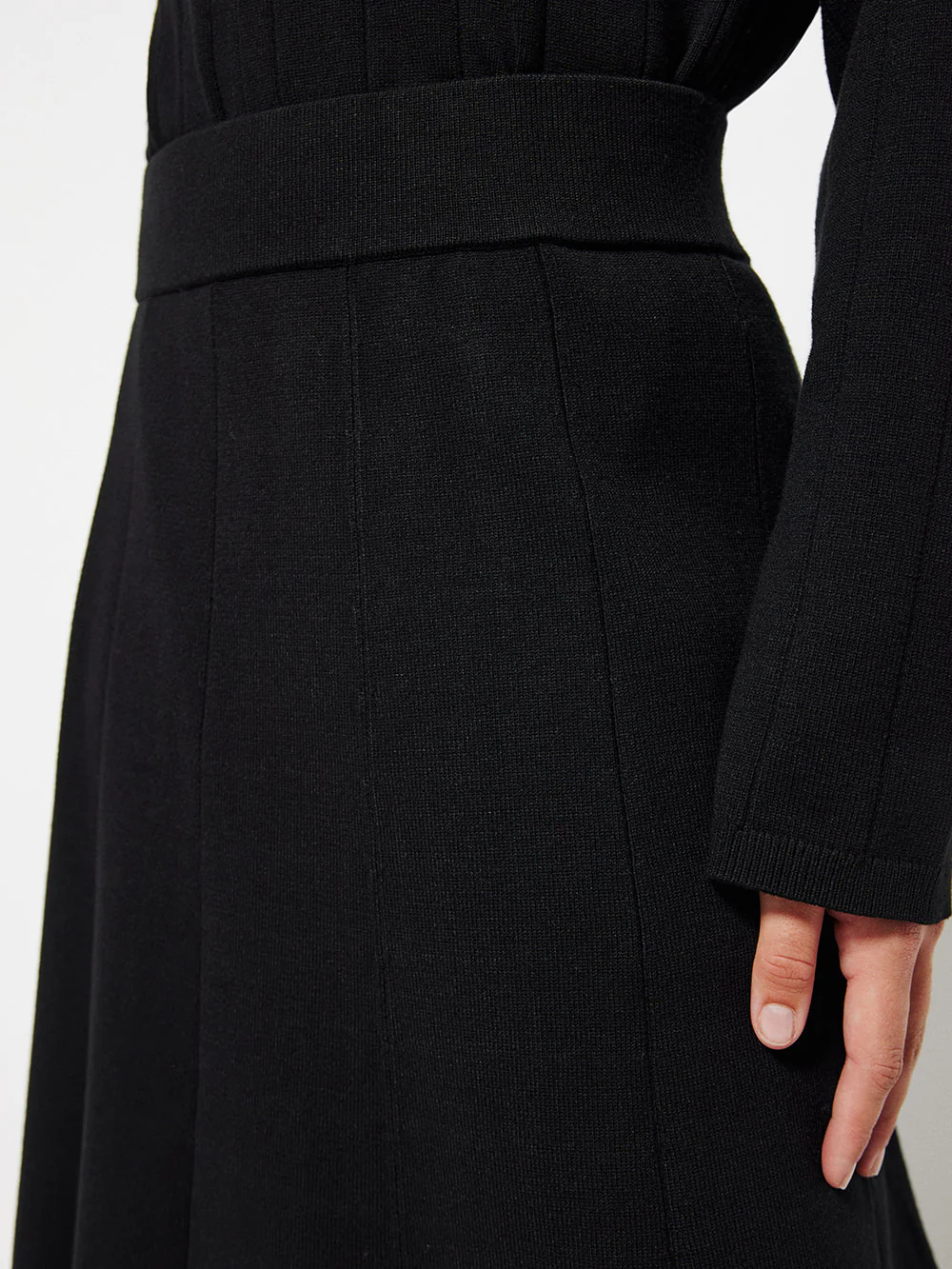 A Line Knit Skirt - Image 3