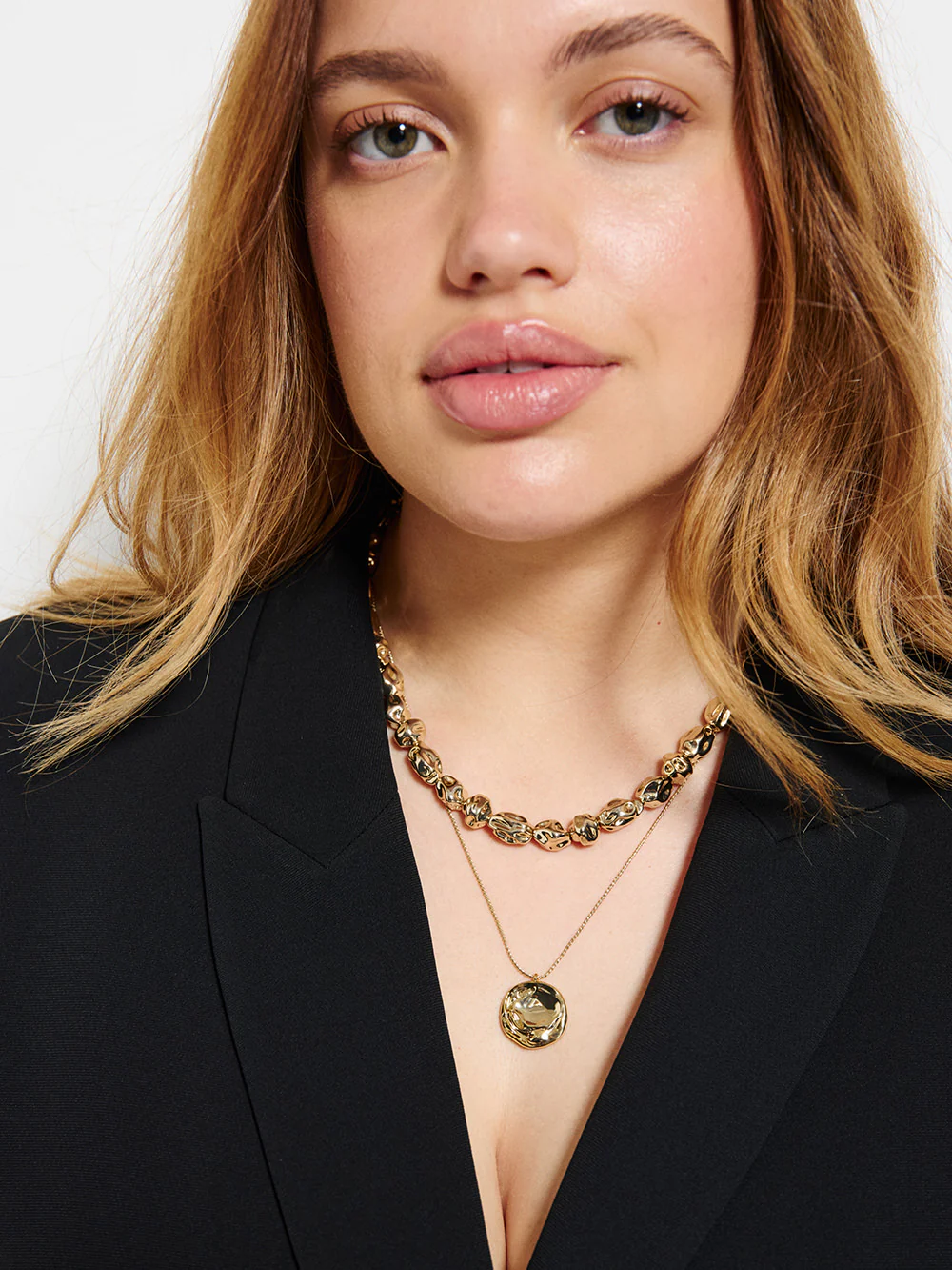 Alena Pendant Necklace - Image 4