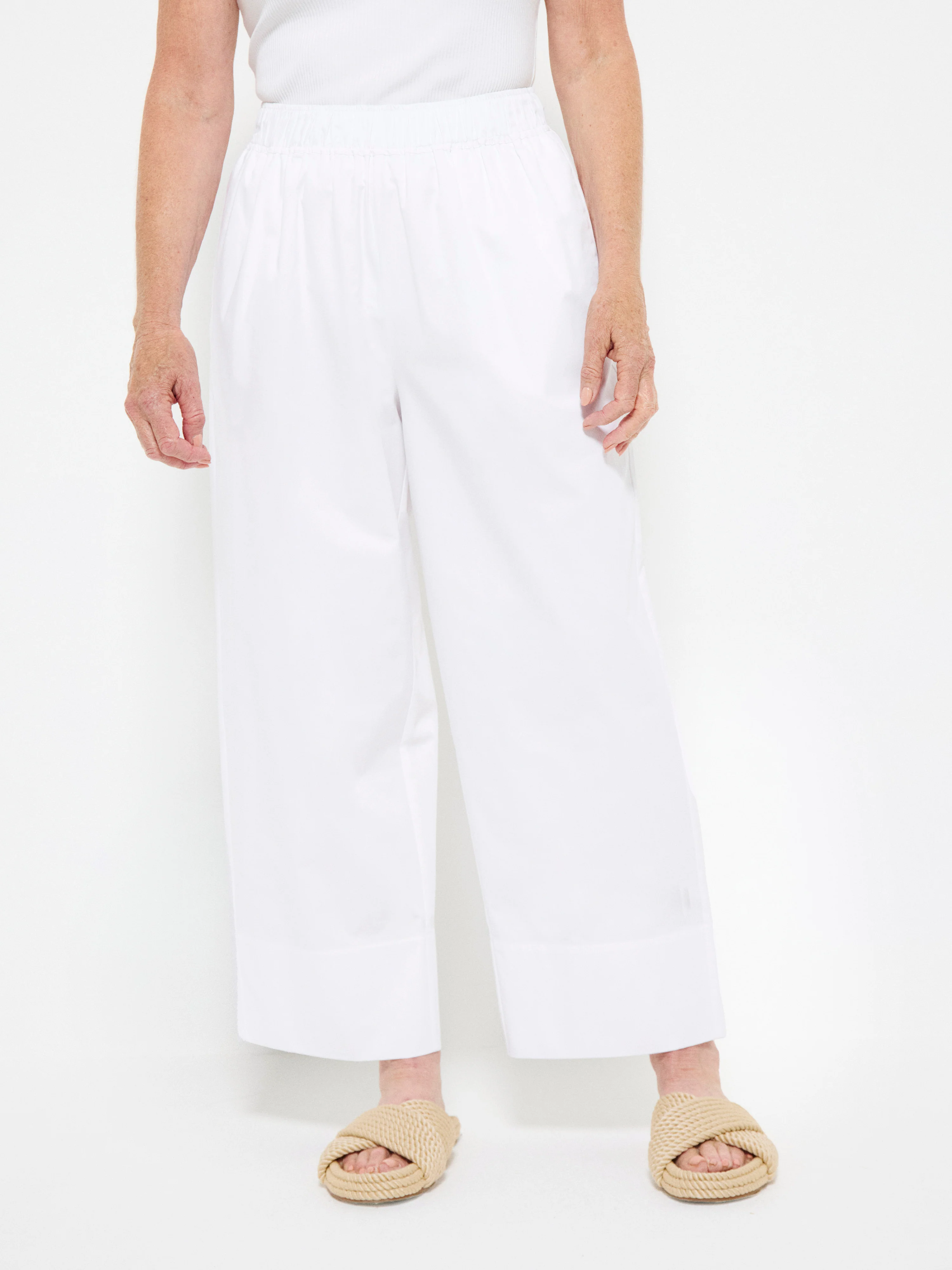 Amaya Pant - Image 2