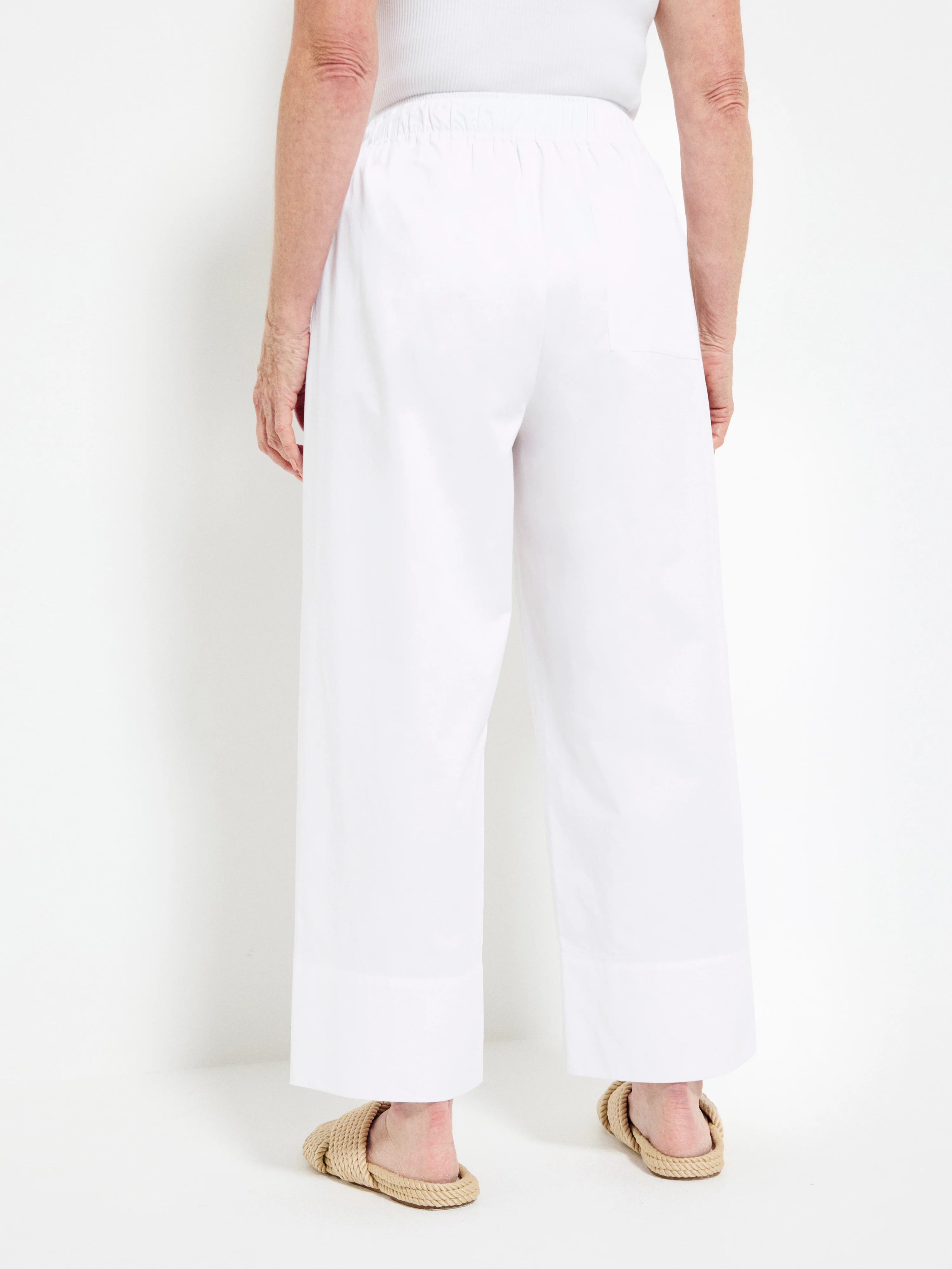 Amaya Pant - Image 4