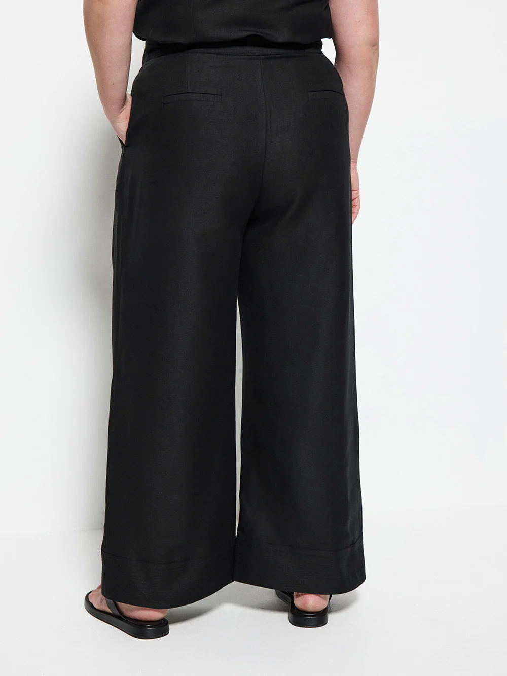 Amy Pant - Image 8