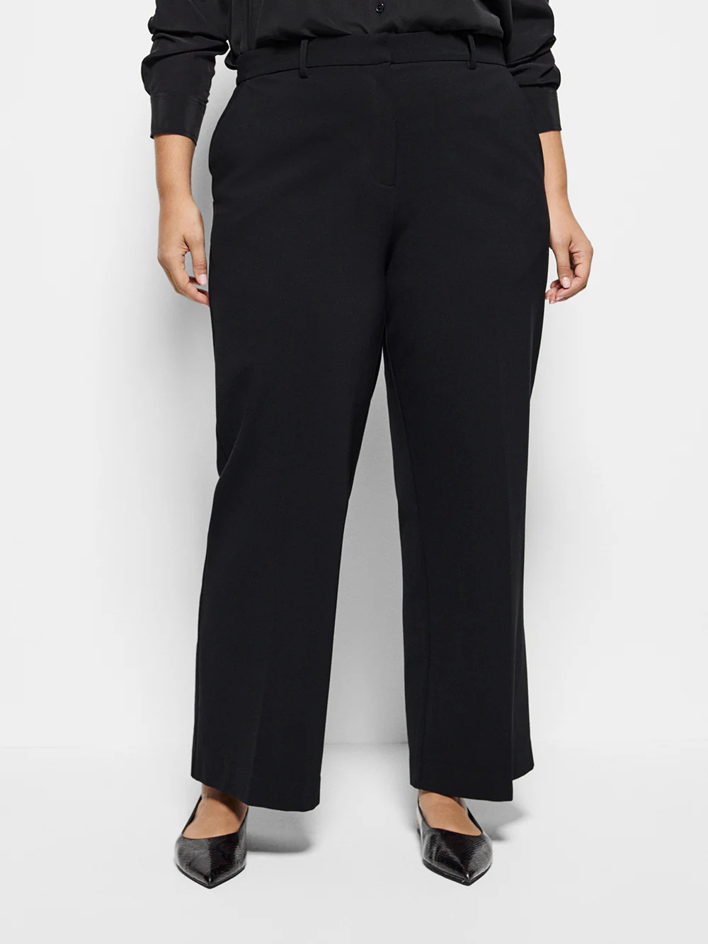 Andrea Pant - Image 6