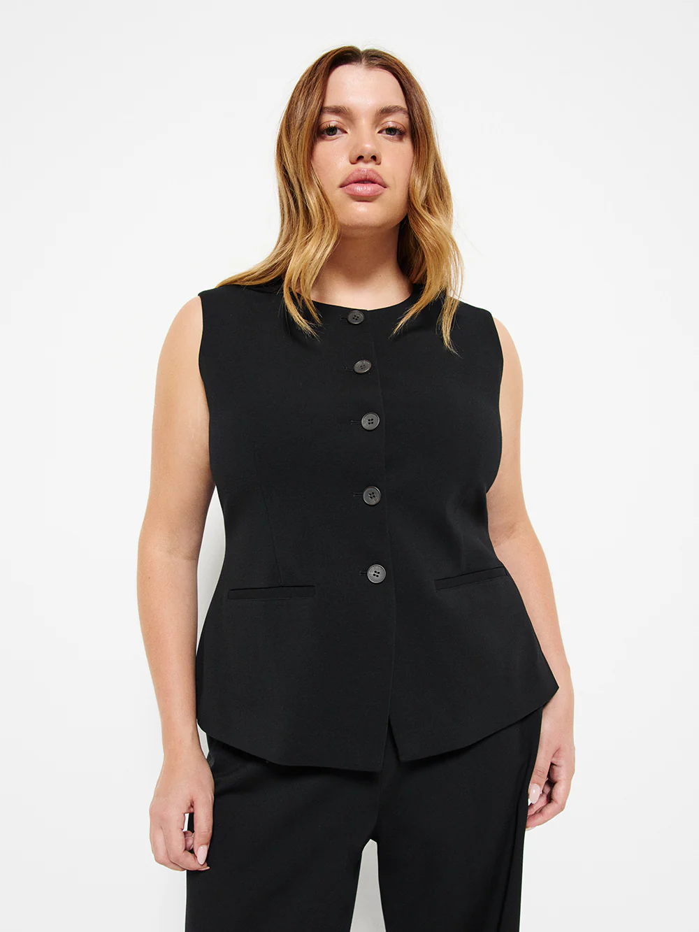 Andrea Vest - Image 5