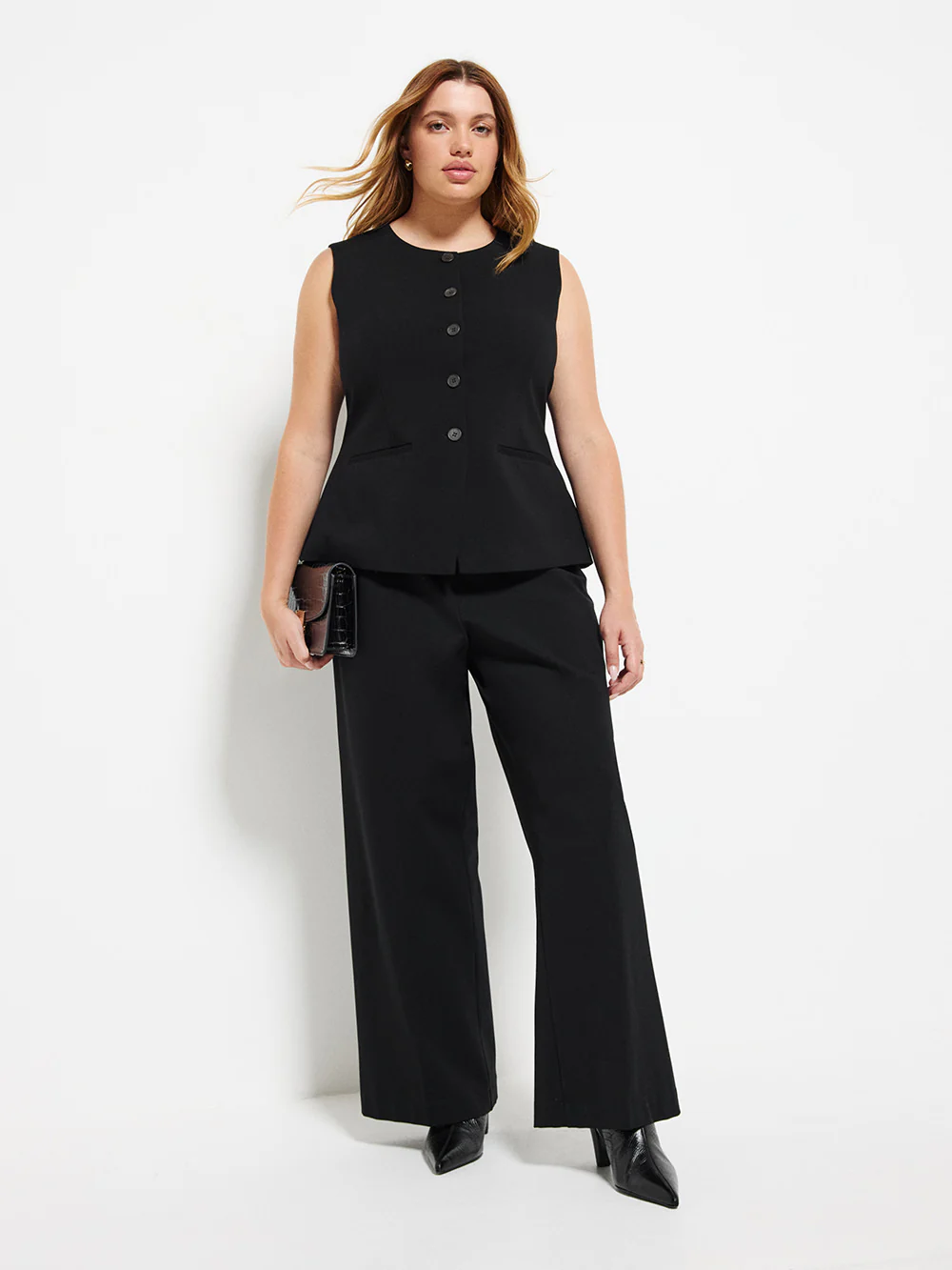 Andrea Vest - Image 6