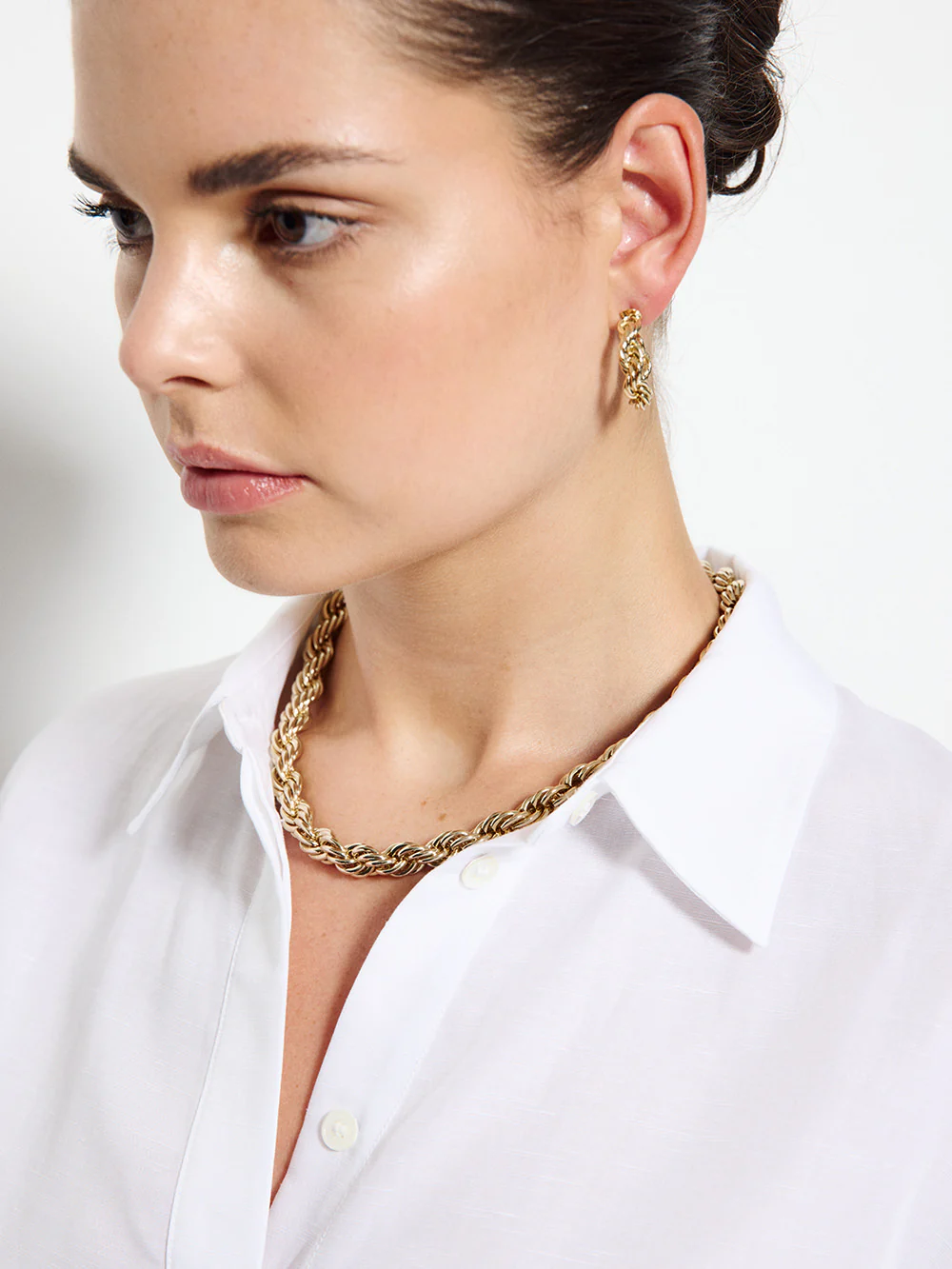 Athena Twist Necklace - Image 4
