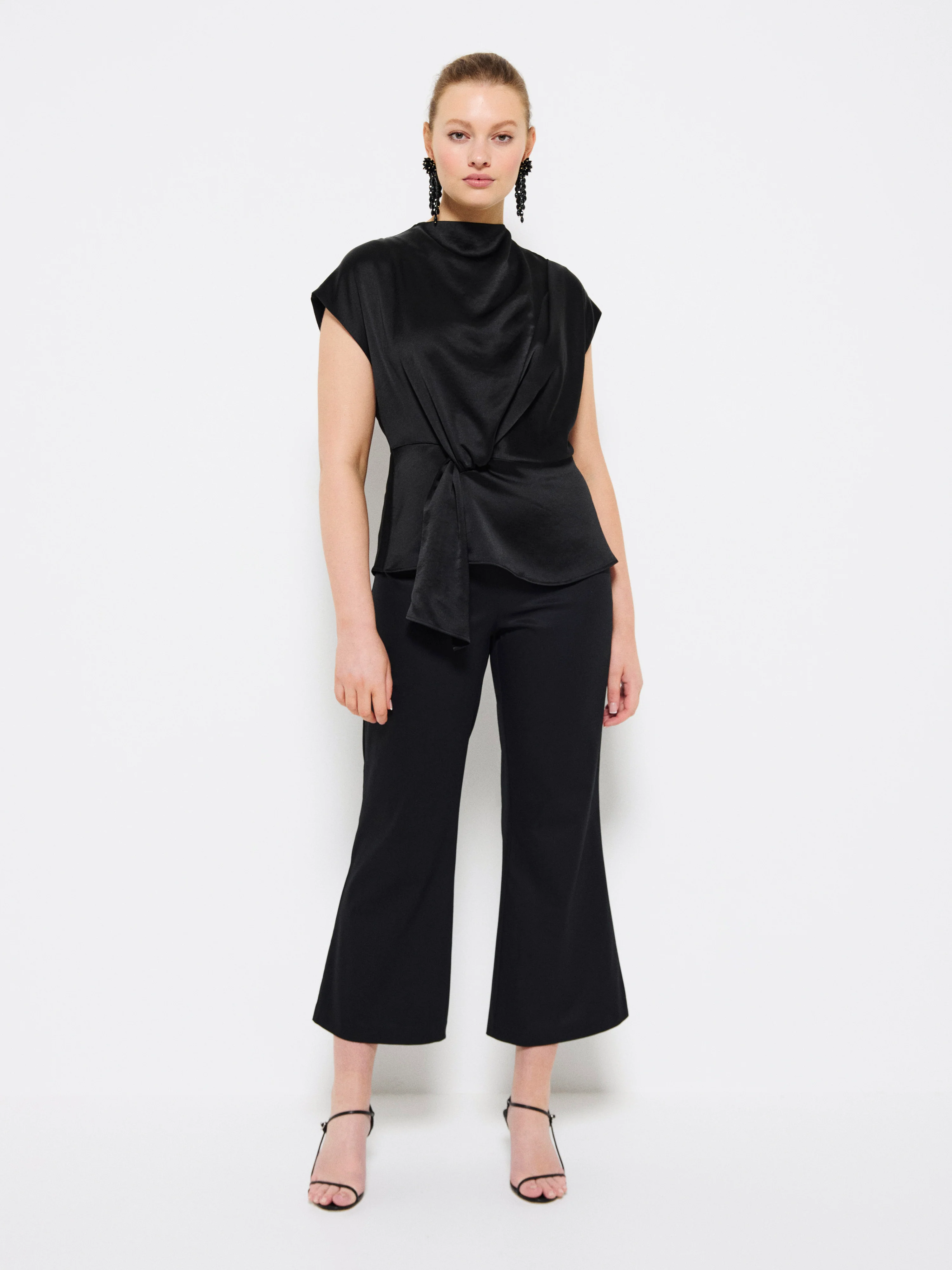 Ava Pant