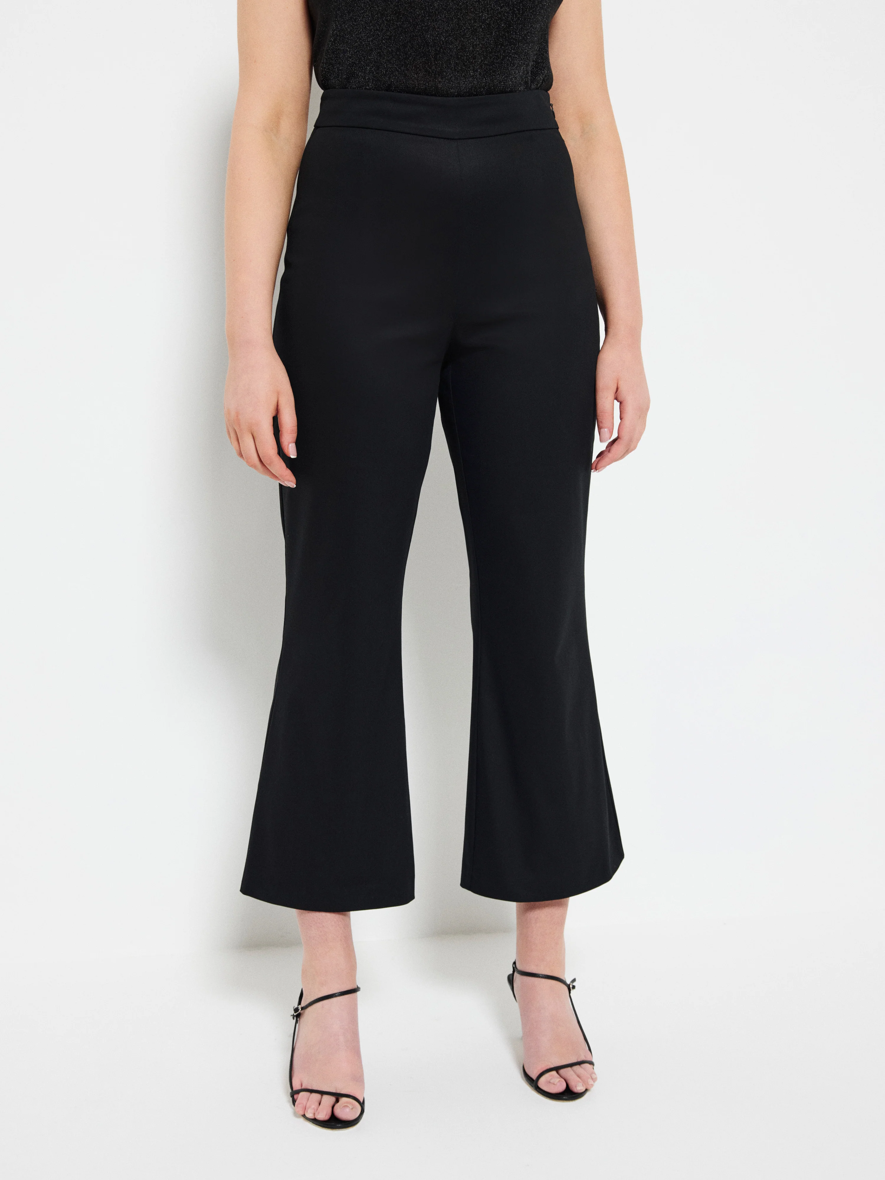 Ava Pant - Image 2