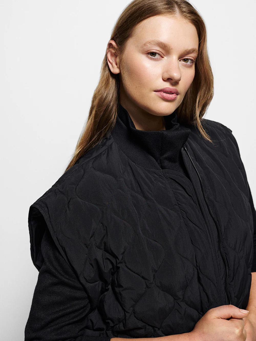 Bridget Gilet - Image 3