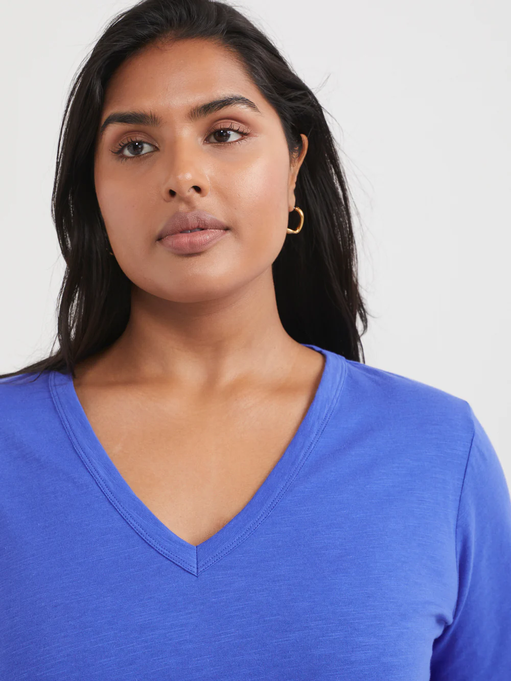 Common Standard Organic Cotton V-Neck Tee - Image 7