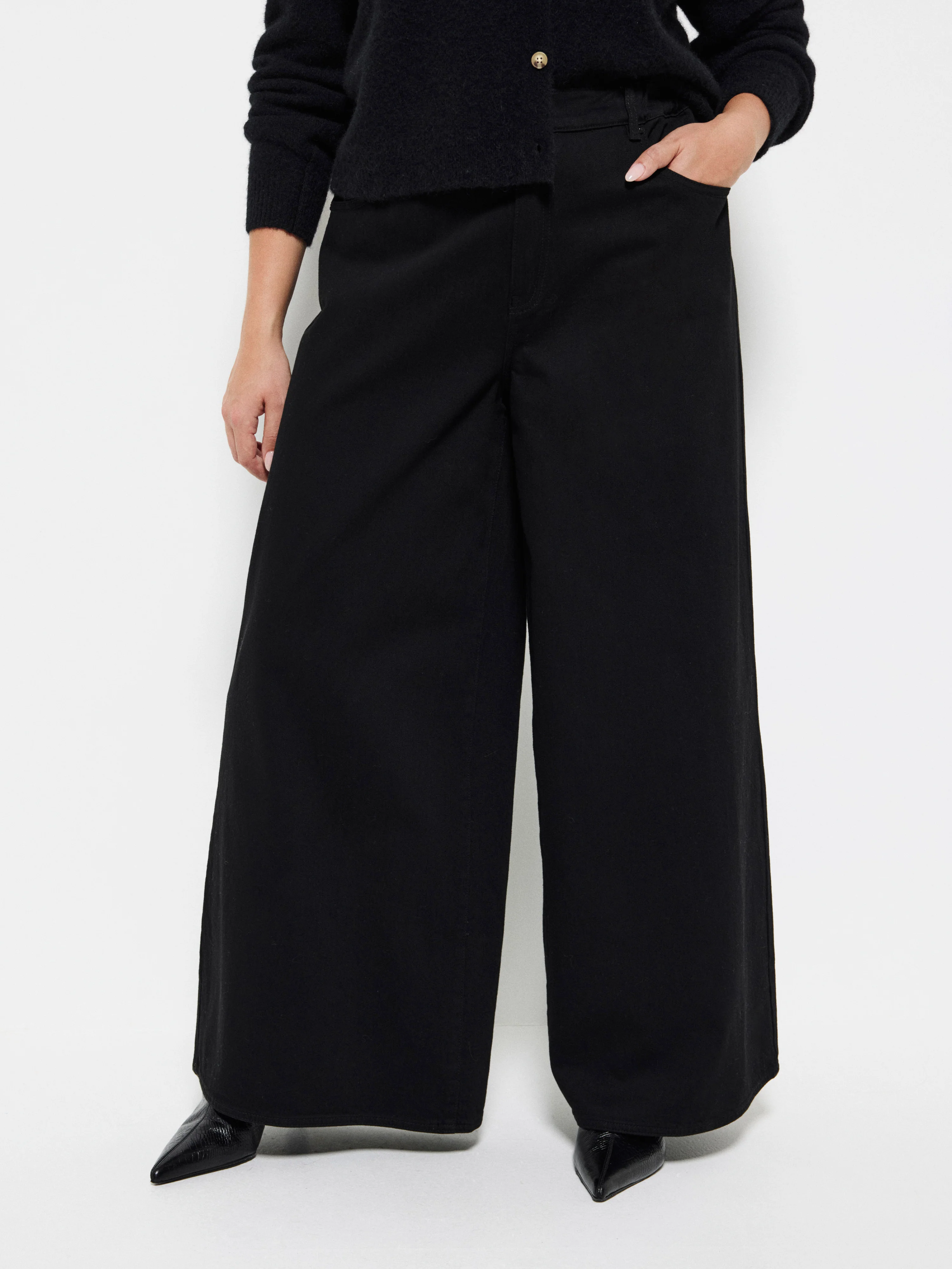 Elasticated Wide Leg Jean - Image 12
