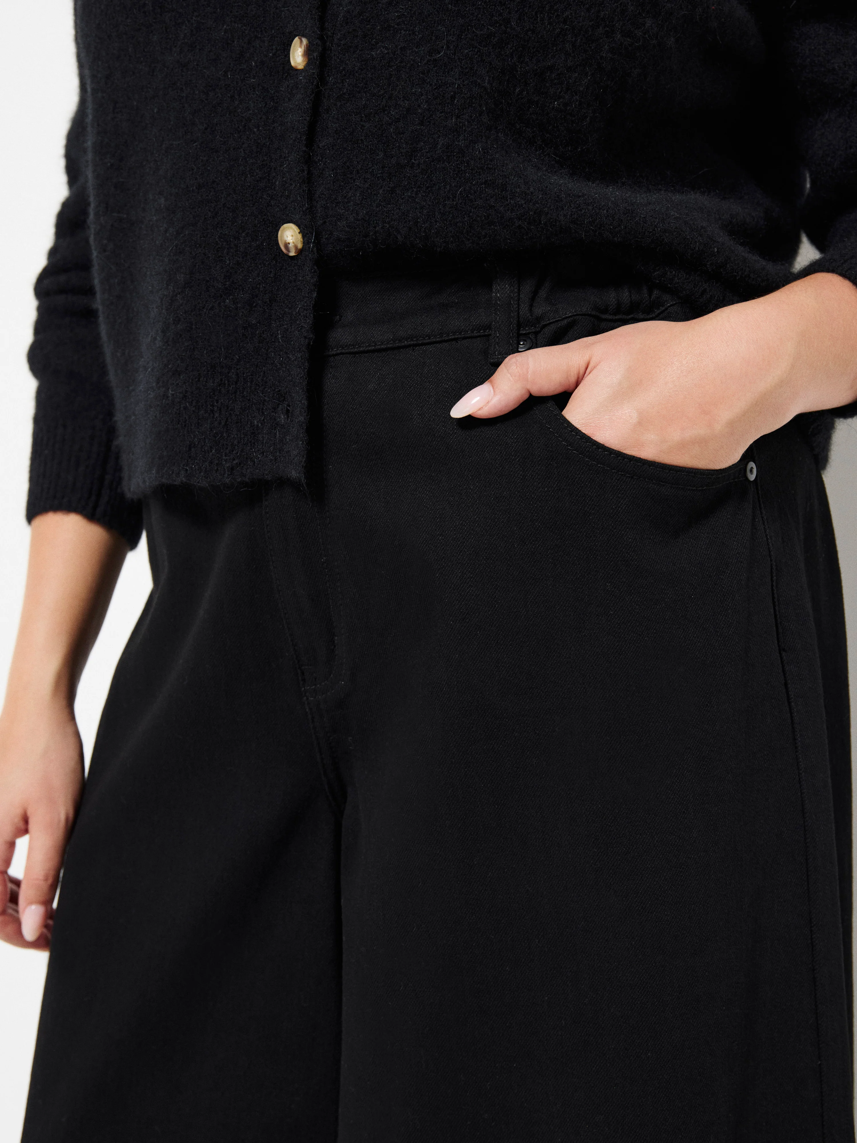 Elasticated Wide Leg Jean - Image 15