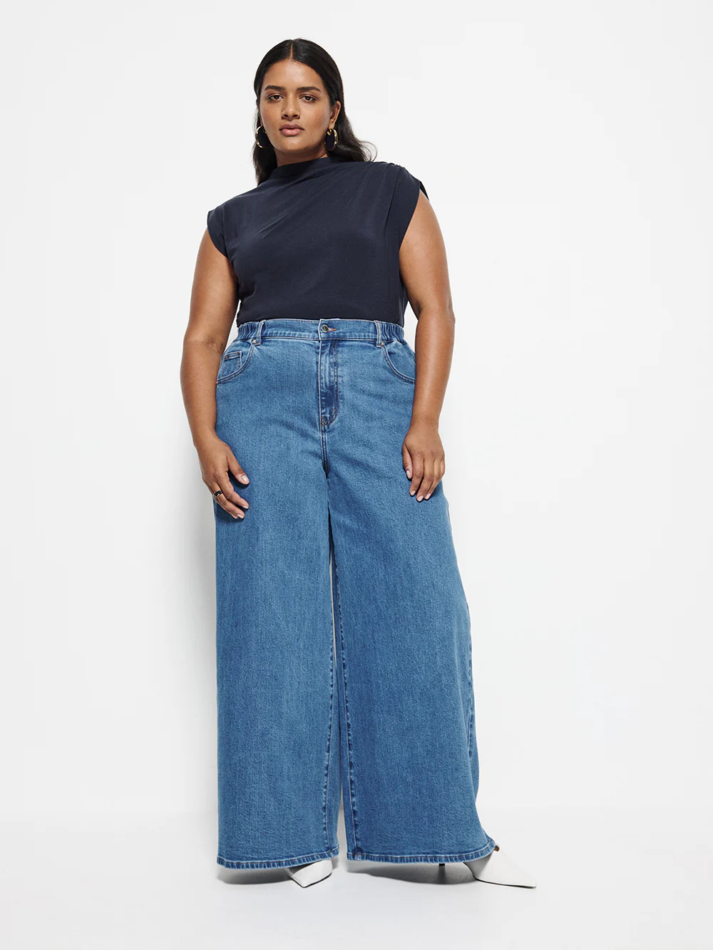 Elasticated Wide Leg Jean - Image 14