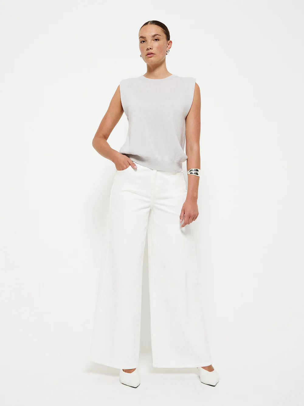 Elasticated Wide Leg Jean - Image 7