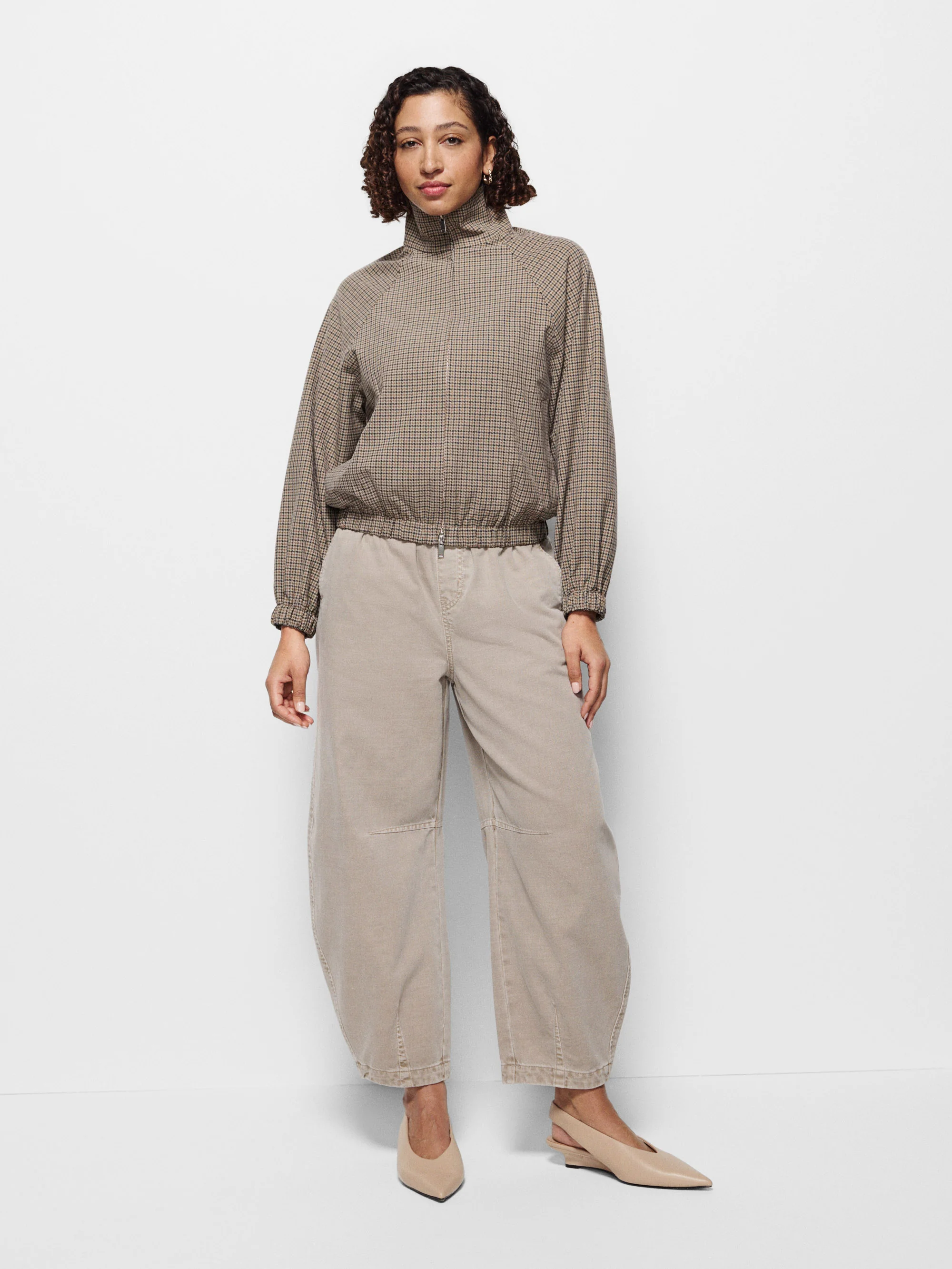 Eliza Bomber - Image 4