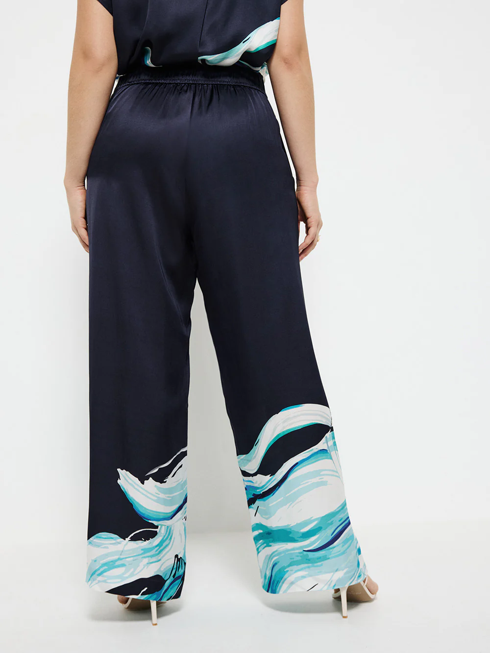Ellise Print Pant - Image 3
