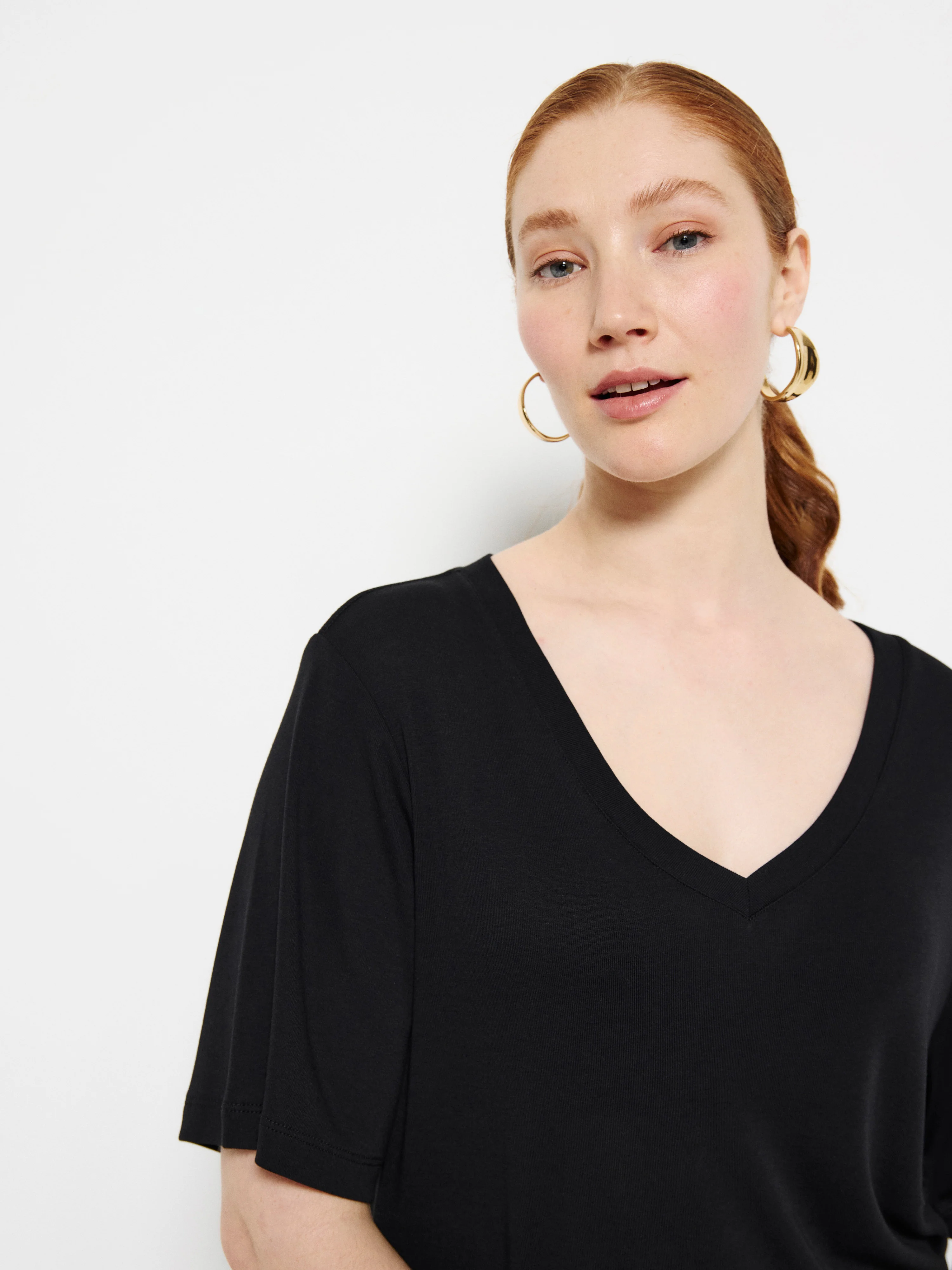 Emma Tee - Image 2