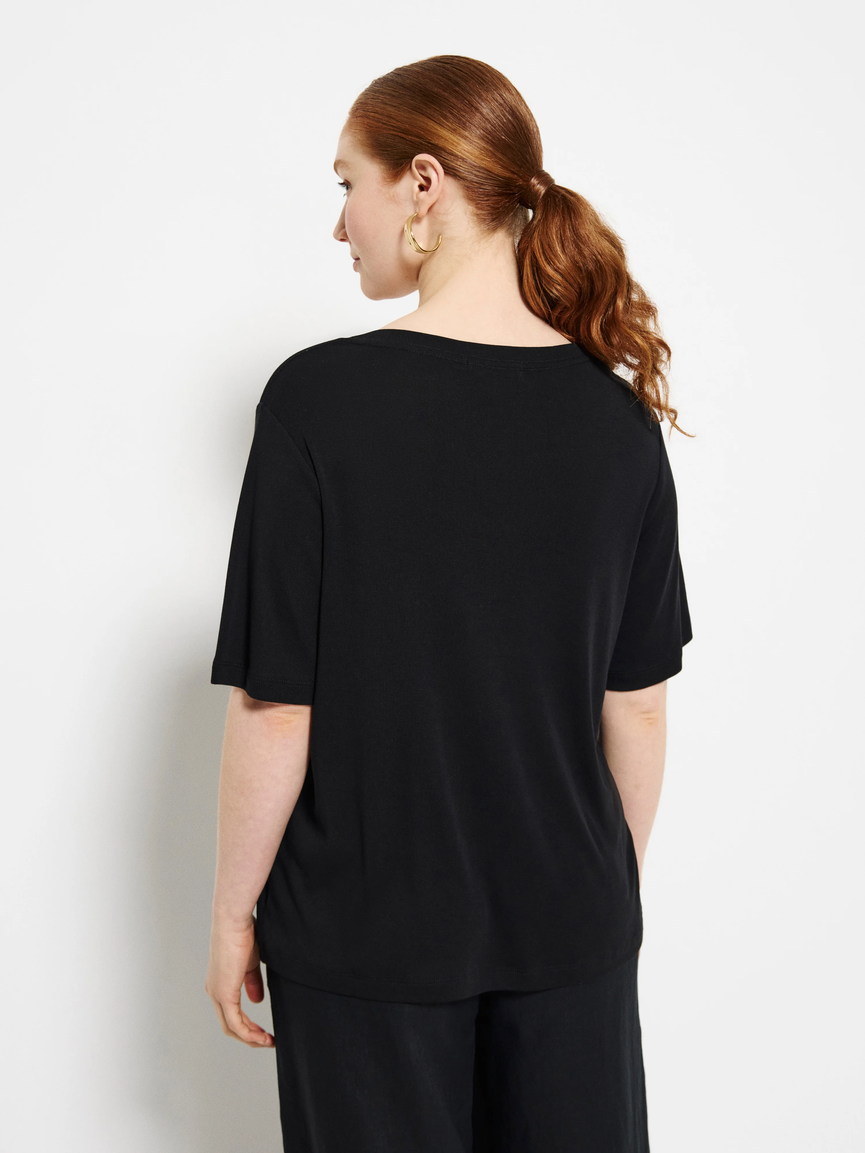 Emma Tee - Image 3