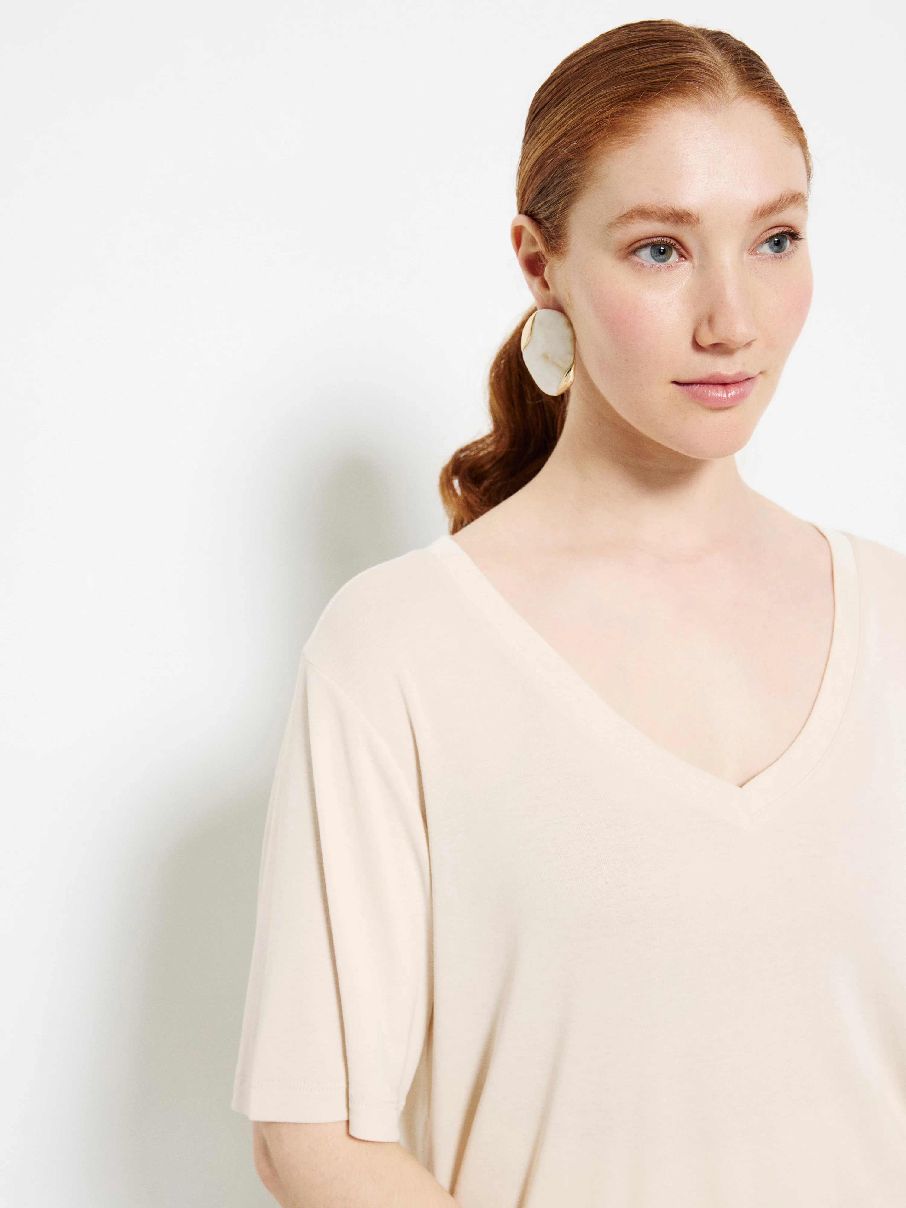 Emma Tee - Image 2