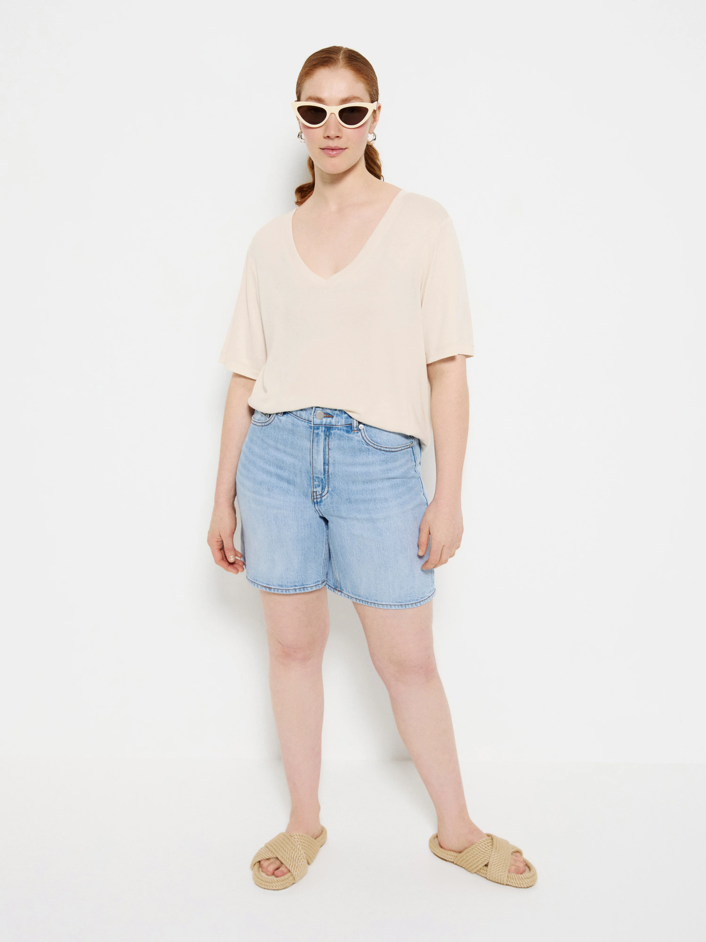 Emma Tee - Image 5