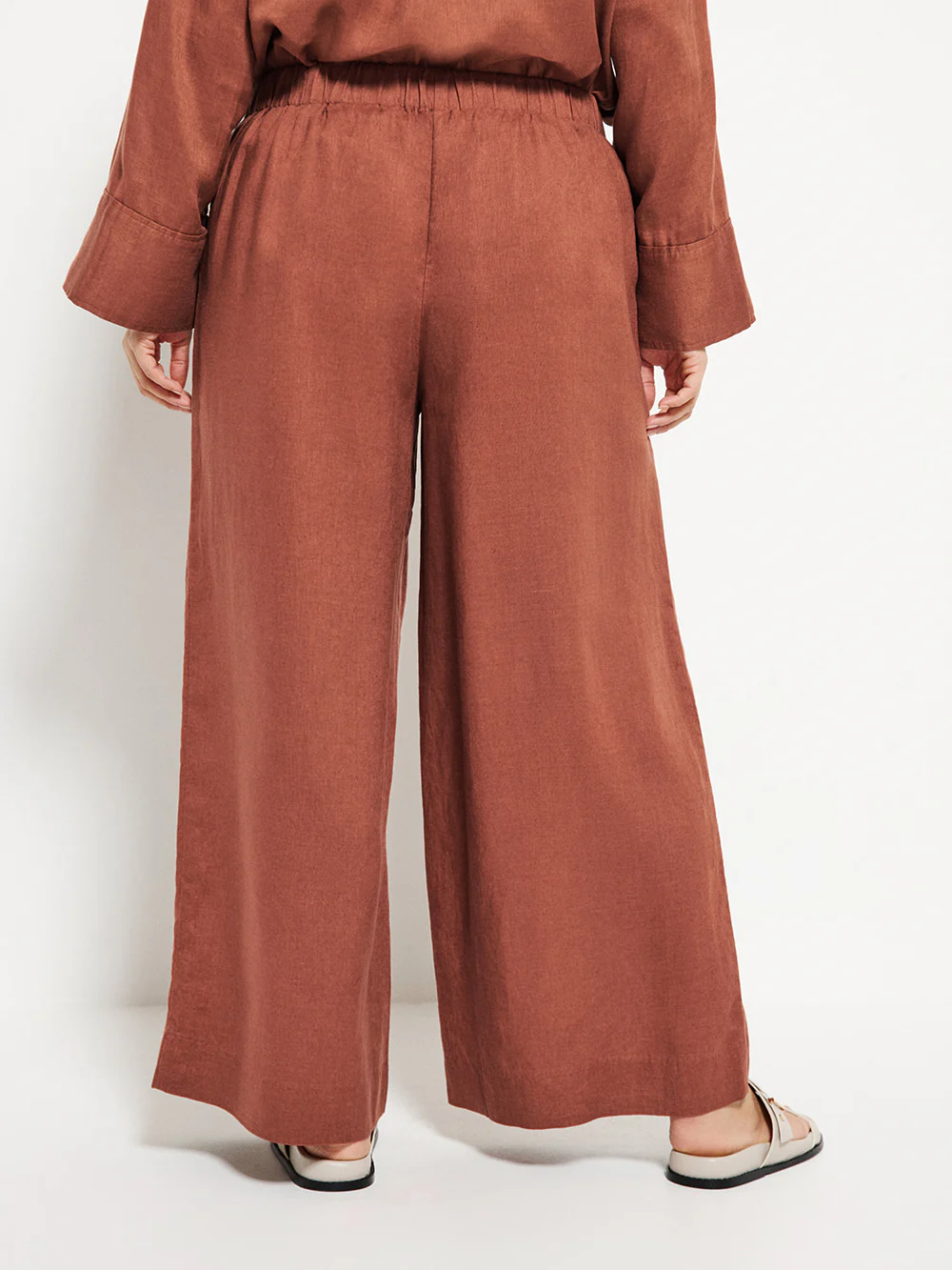 Flat Front Linen Pant - Image 9