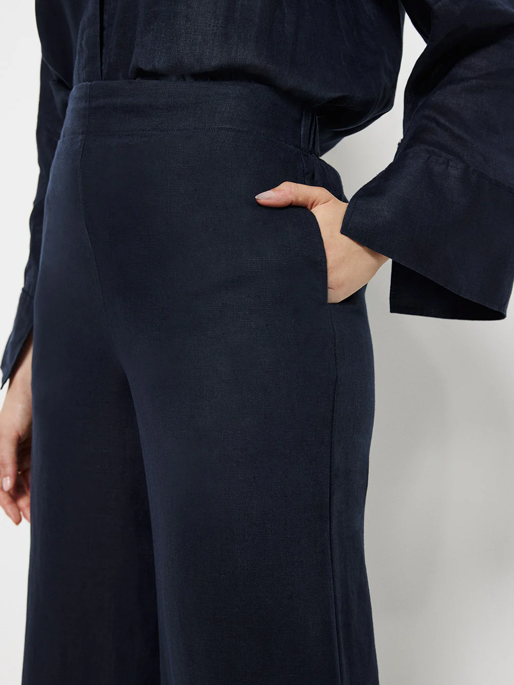 Flat Front Linen Pant - Image 3