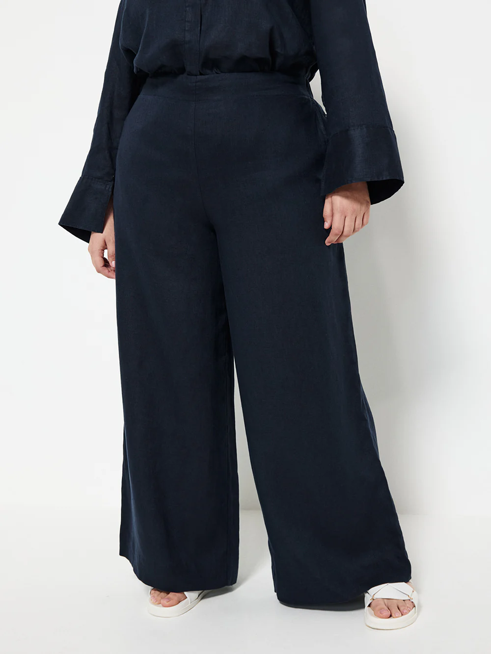Flat Front Linen Pant - Image 8