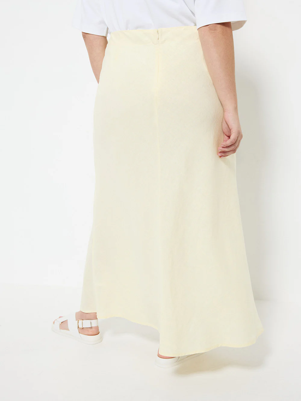 Flat Front Linen Skirt - Image 10