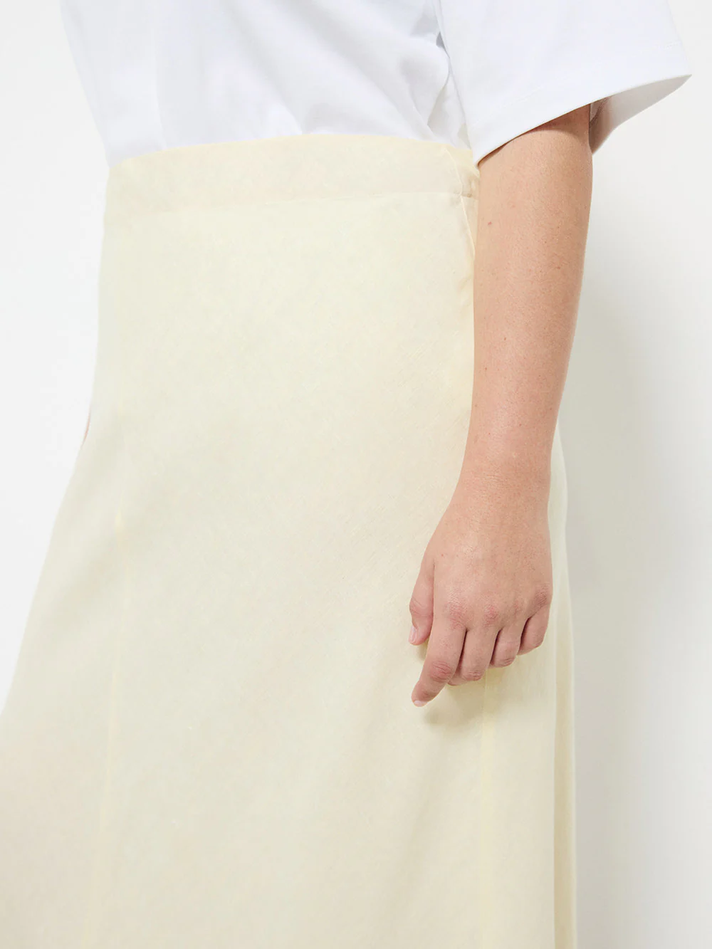 Flat Front Linen Skirt - Image 9