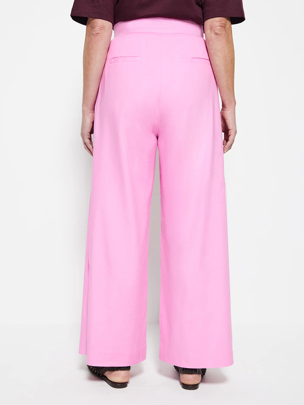 Gabriella Pant - Image 4