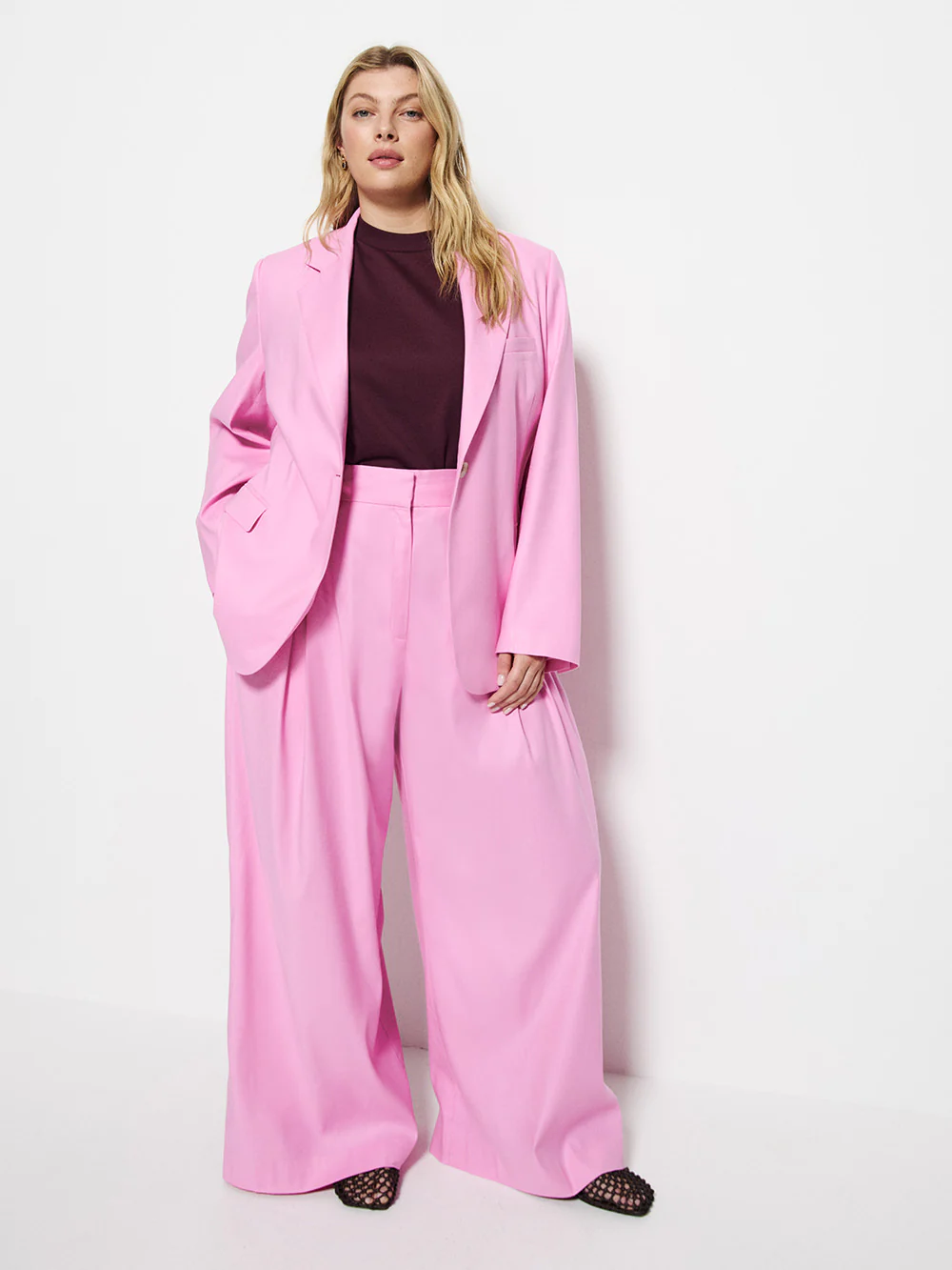 Gabriella Pant - Image 5