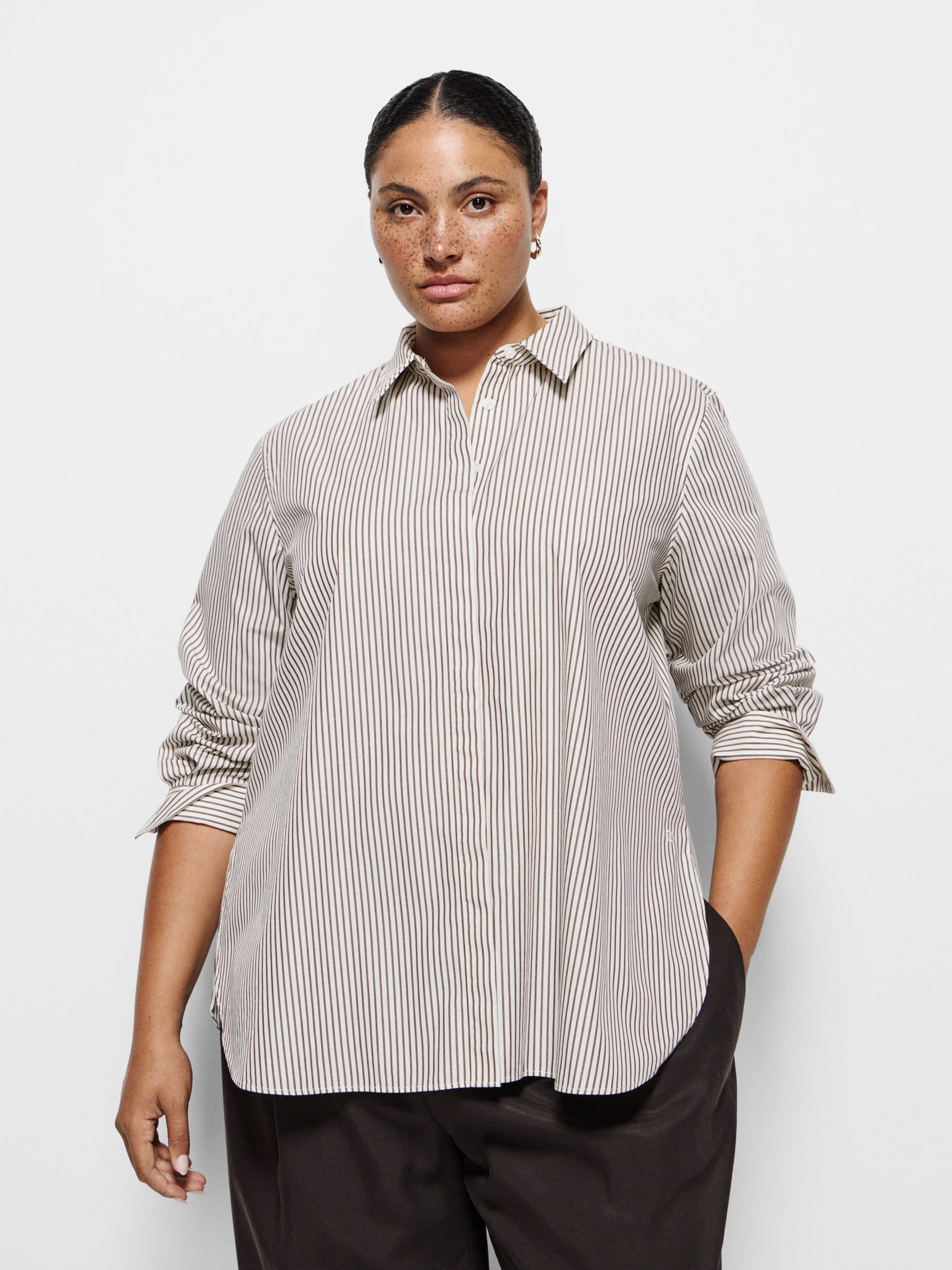 Good Earth Cotton Demi Shirt - Image 6