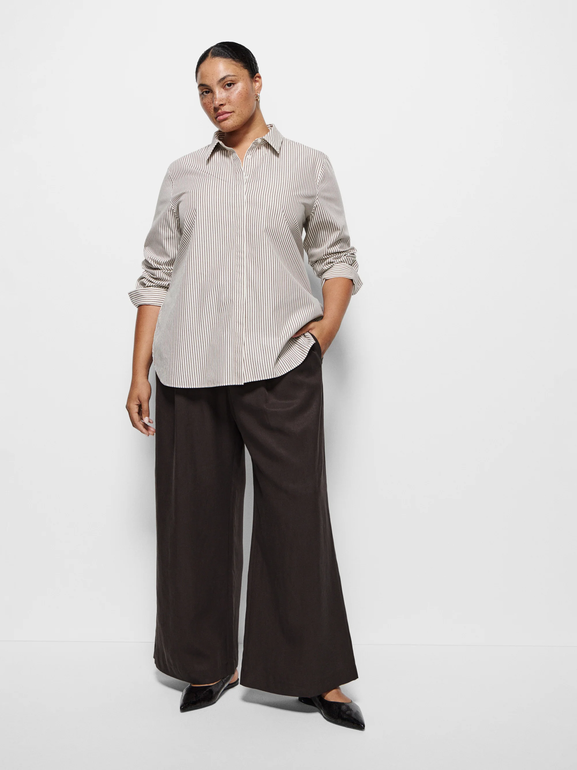 Good Earth Cotton Demi Shirt - Image 9