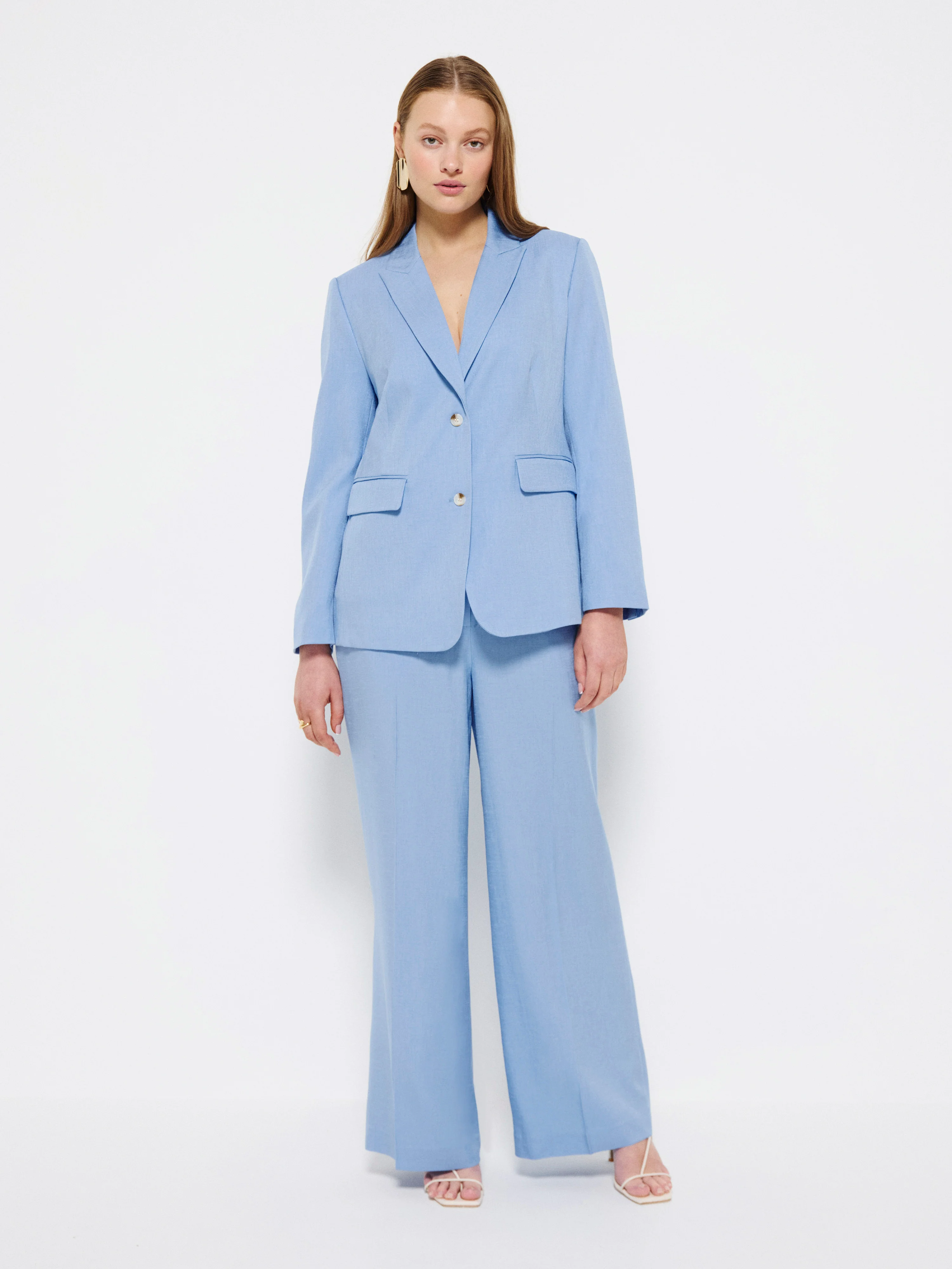 Isabel Pant - Image 5