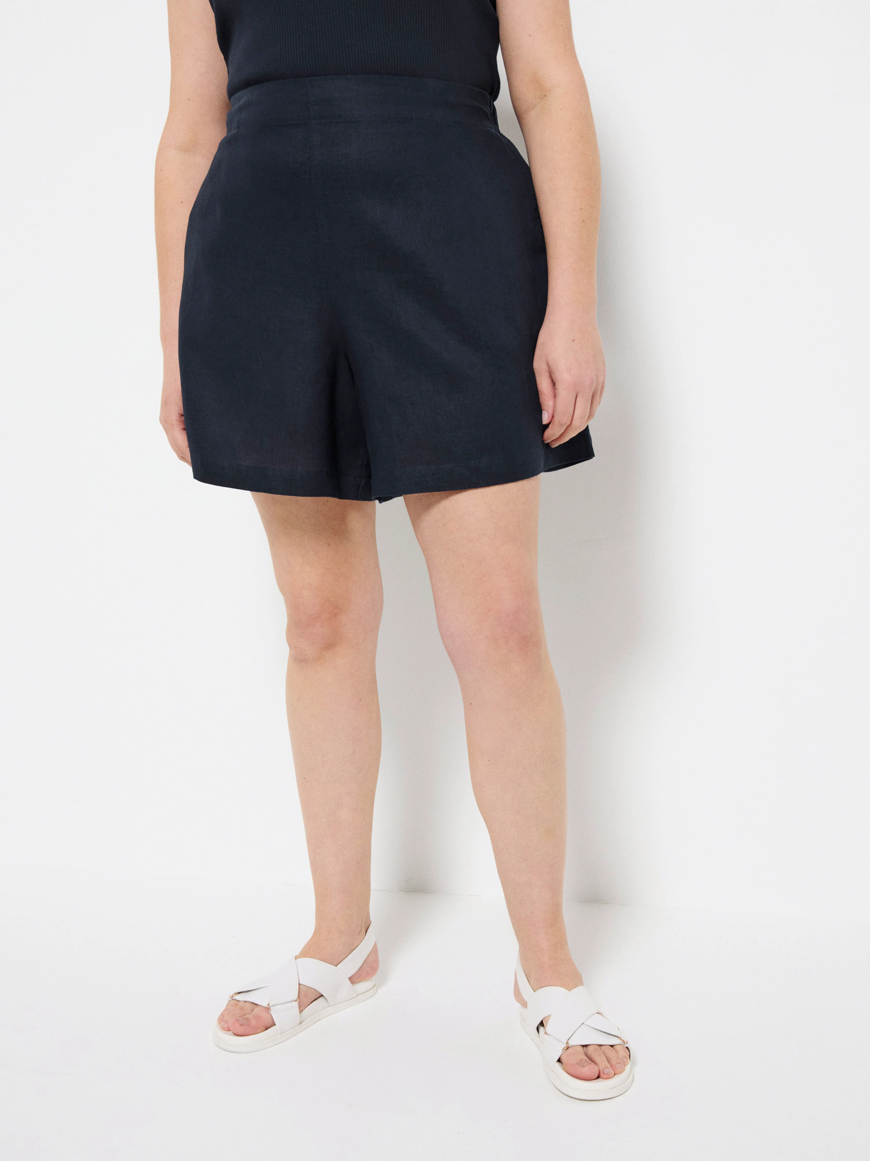 Linen Short - Image 7