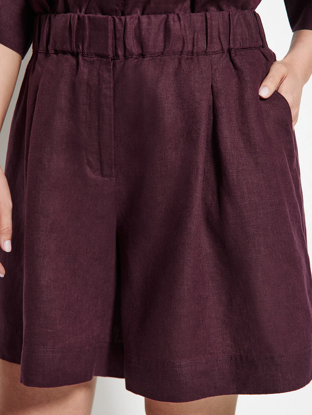Lucie Short - Image 8