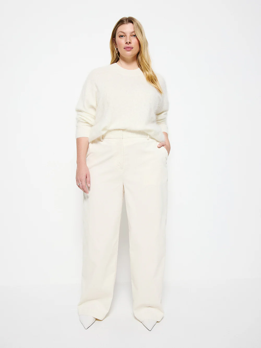 Madelyn Pant - Image 6
