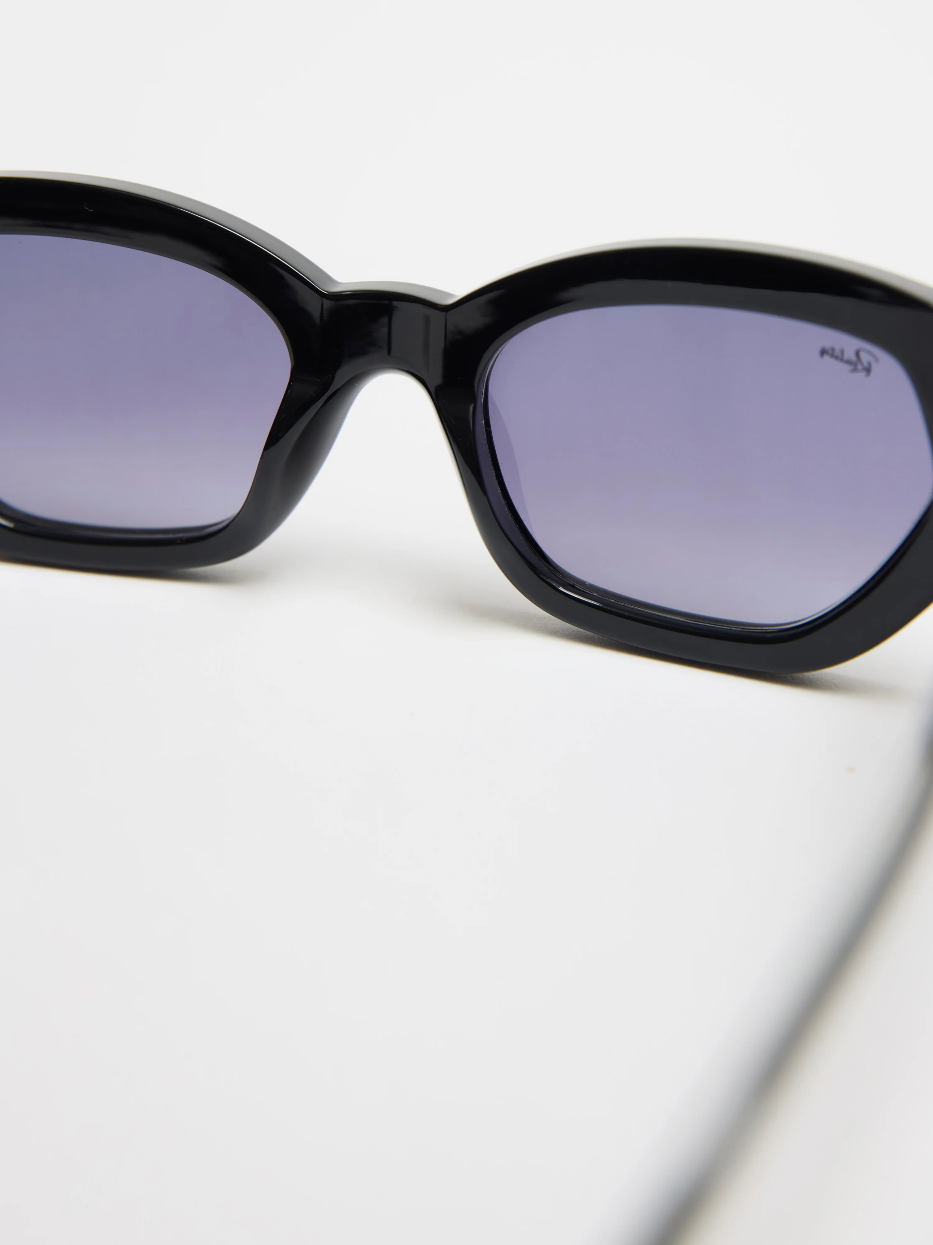Martine Sunglasses - Image 6
