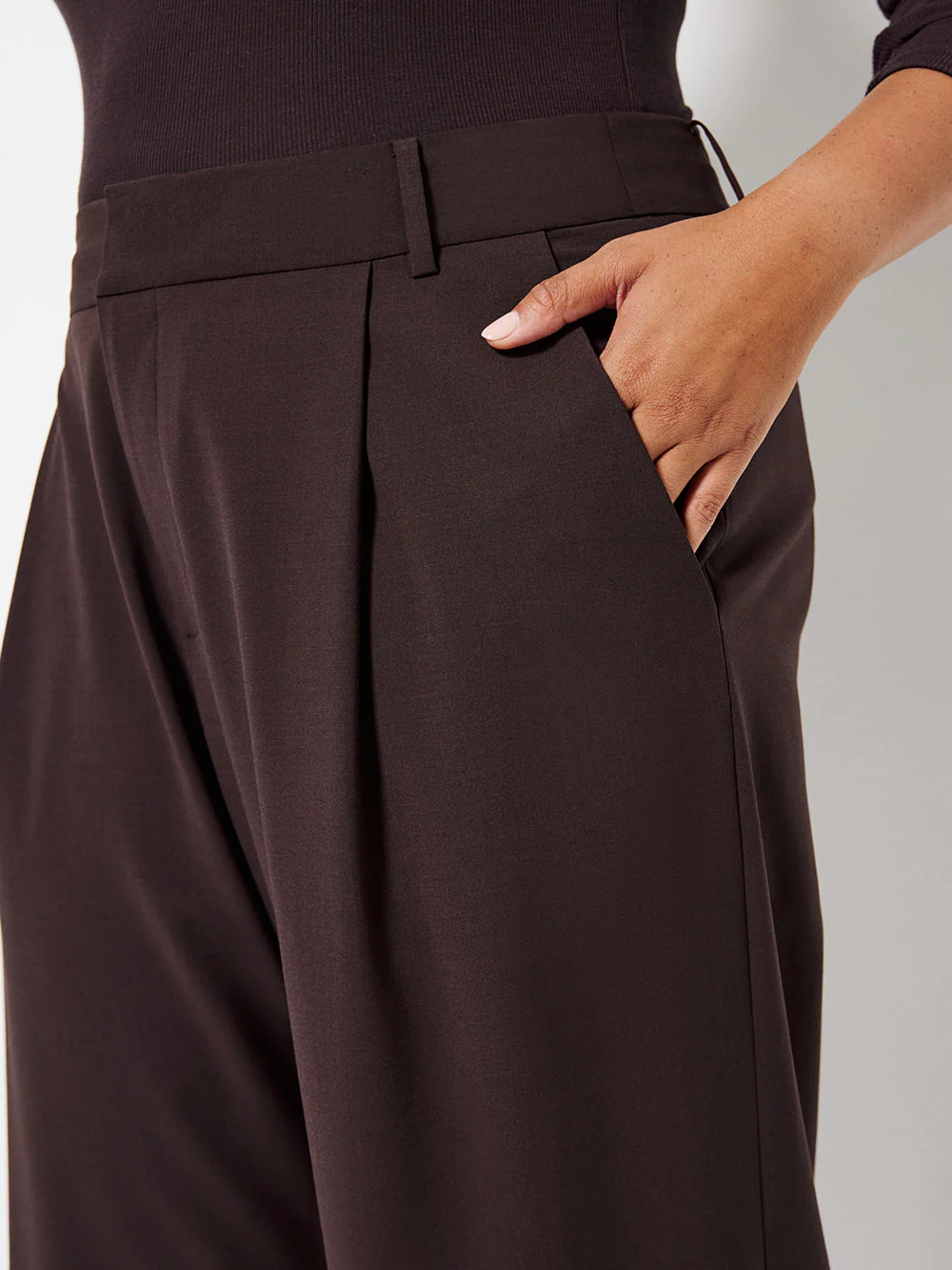 Tailored Pleat Pant - Image 7