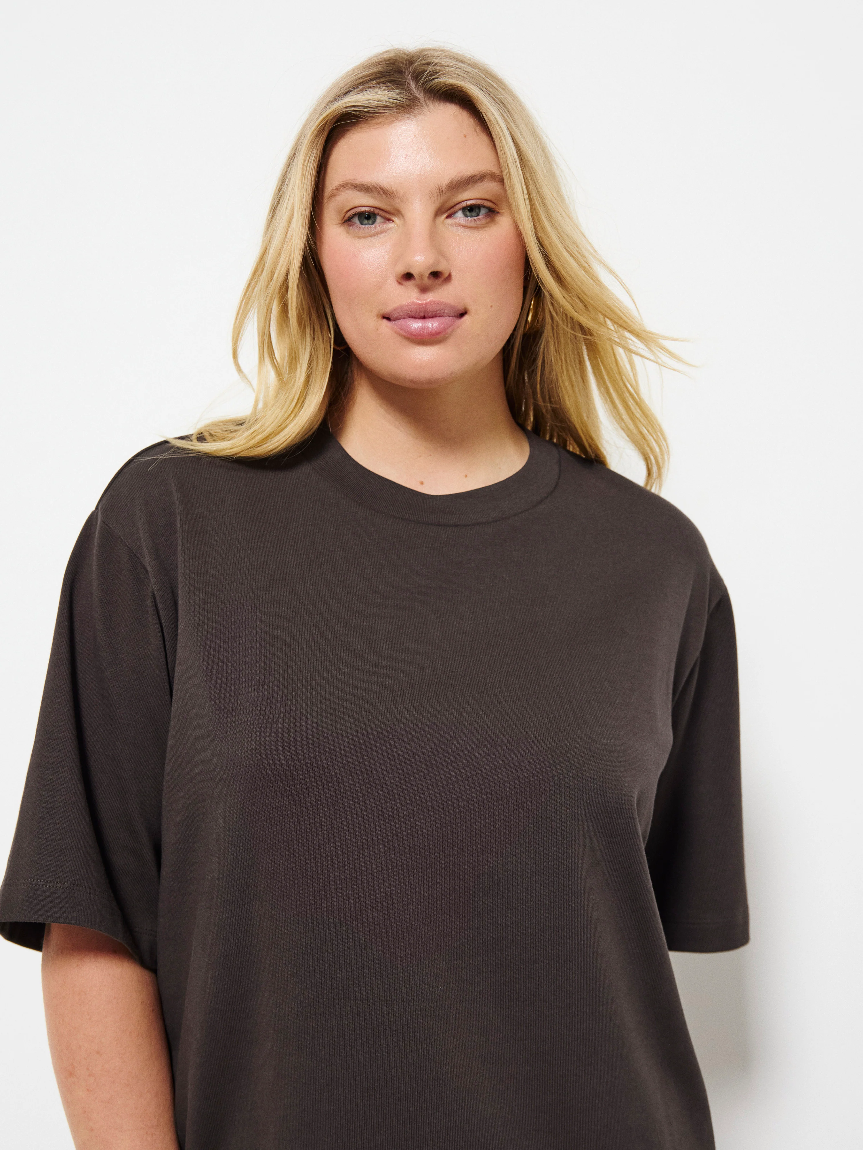 Modern Tee - Image 6