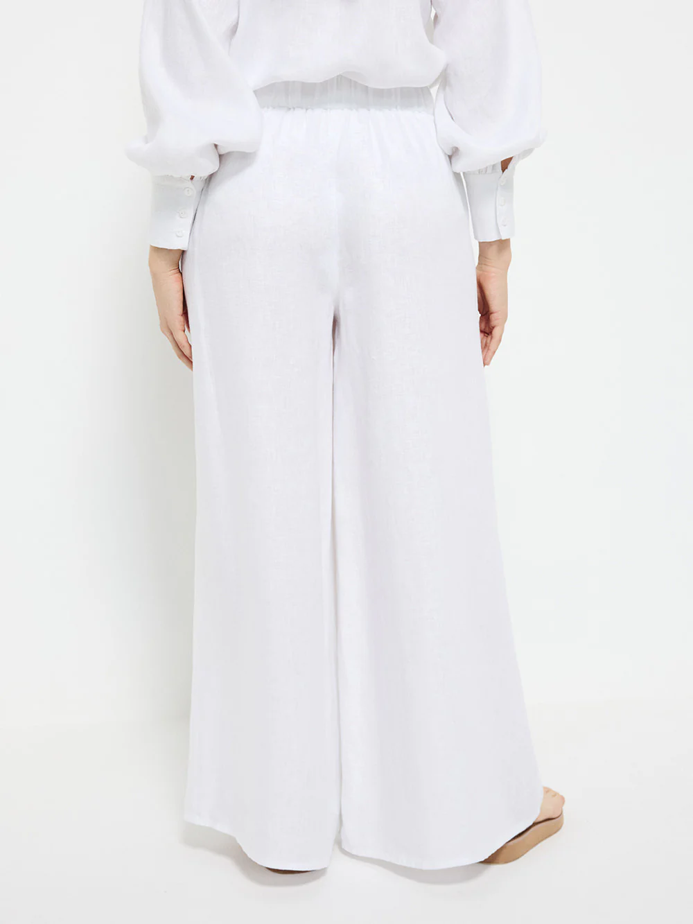 Myra Pant - Image 4
