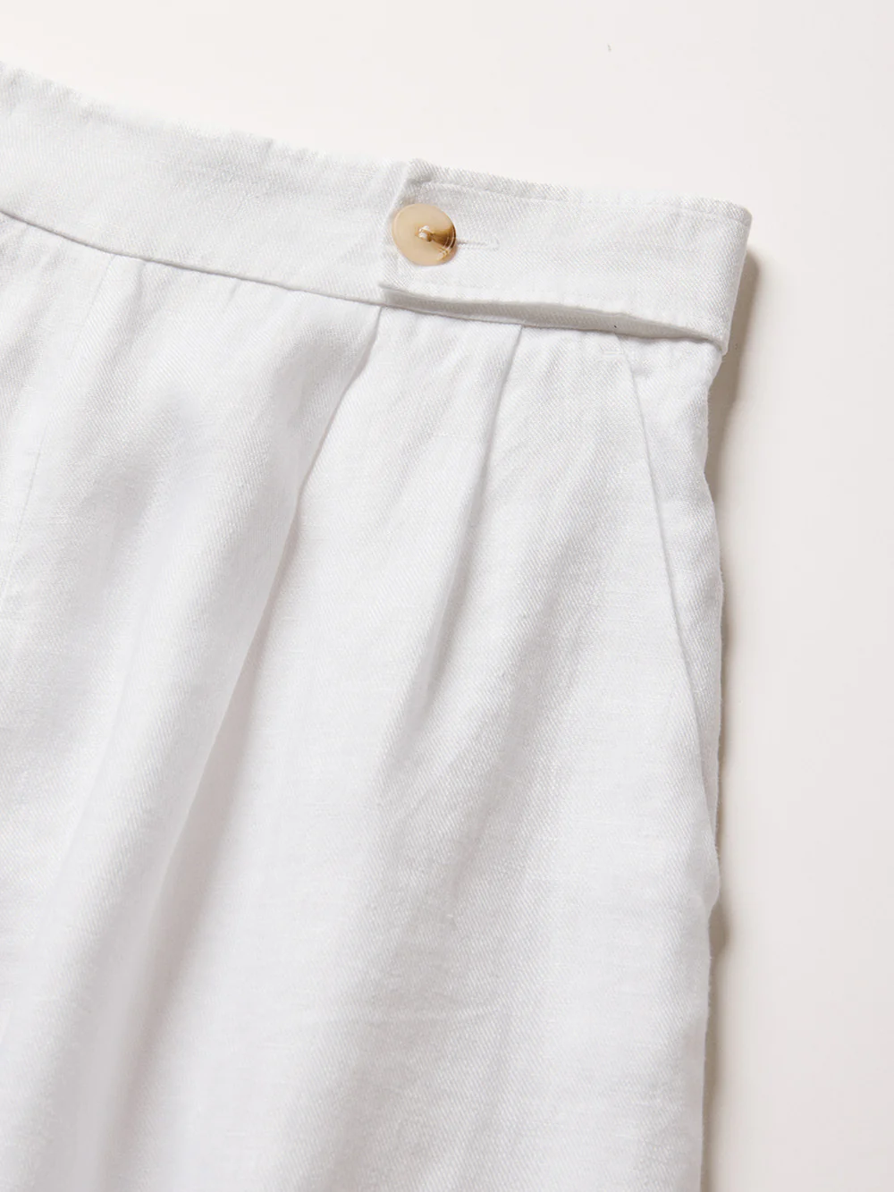 Myra Pant - Image 5