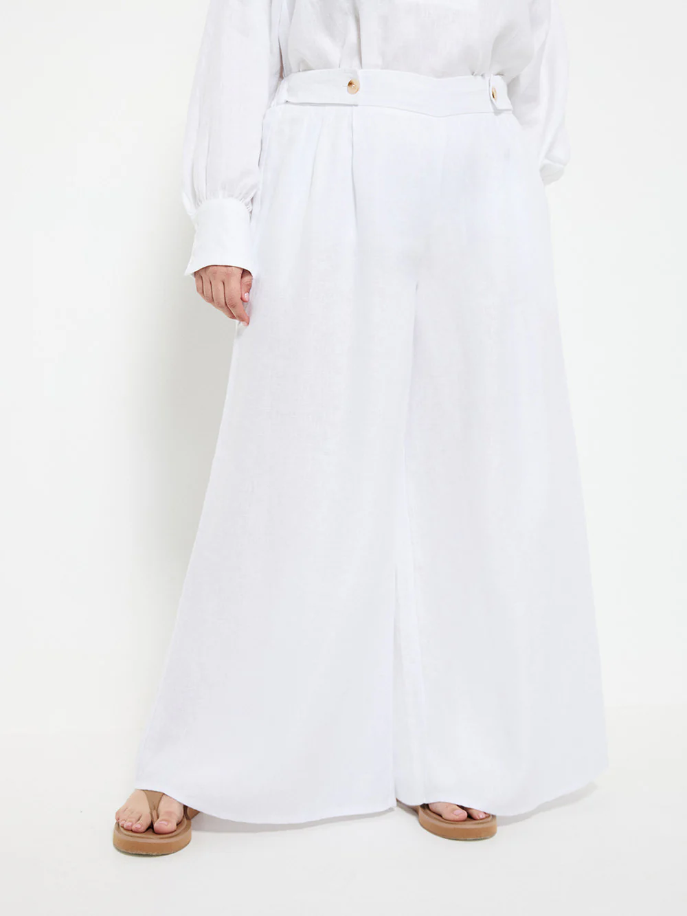 Myra Pant - Image 7