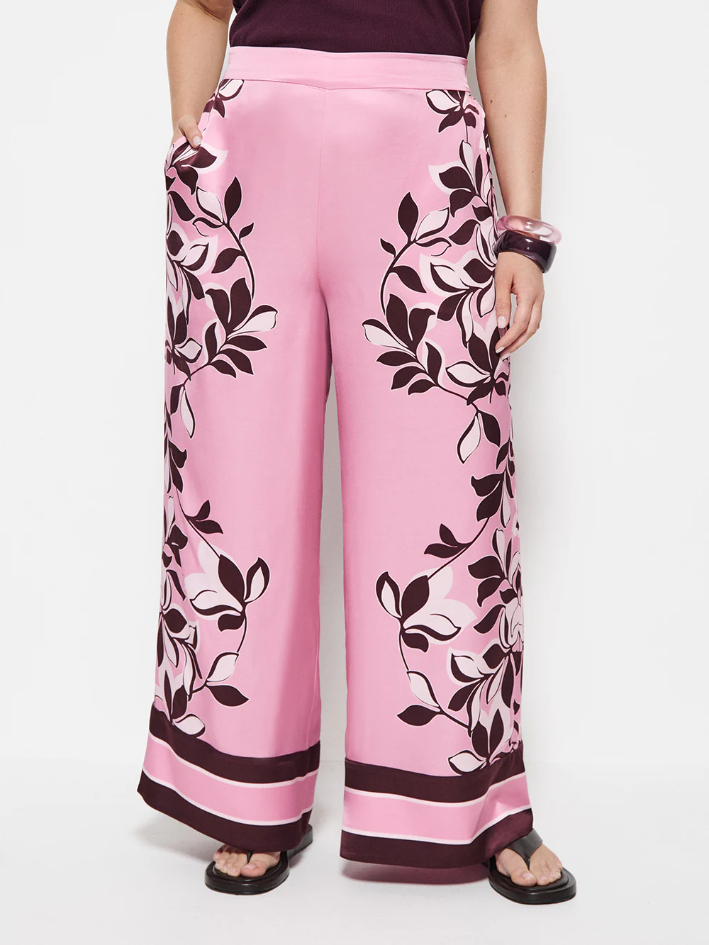 Natalia Pant - Image 6