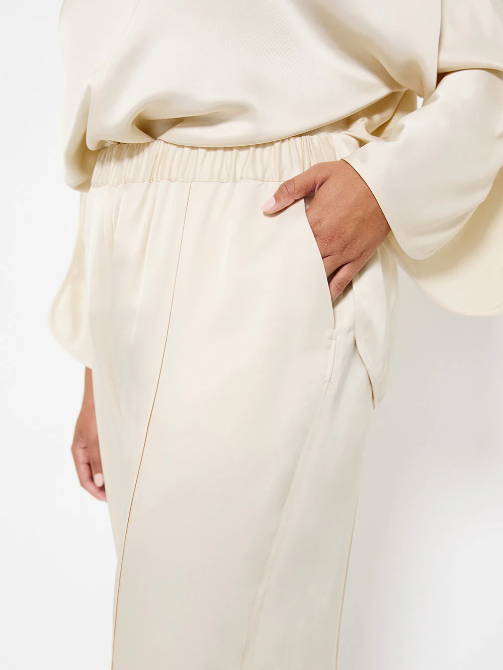 Pin Tuck Pull On Pant - Image 7