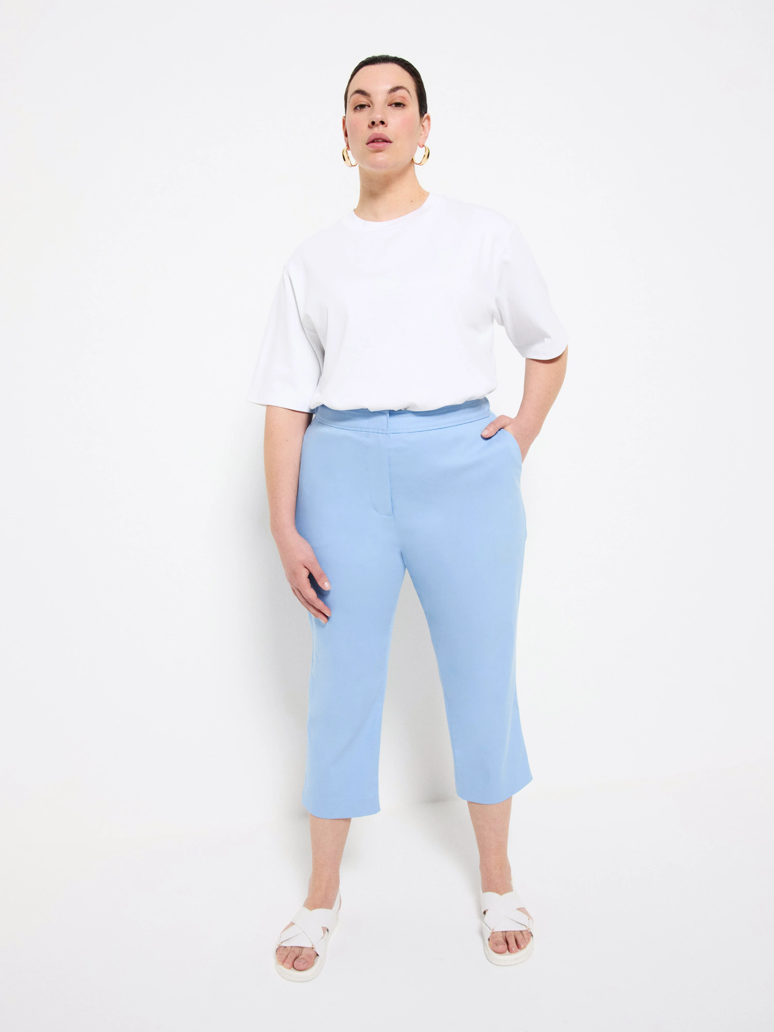 Raya Cropped Pant - Image 5