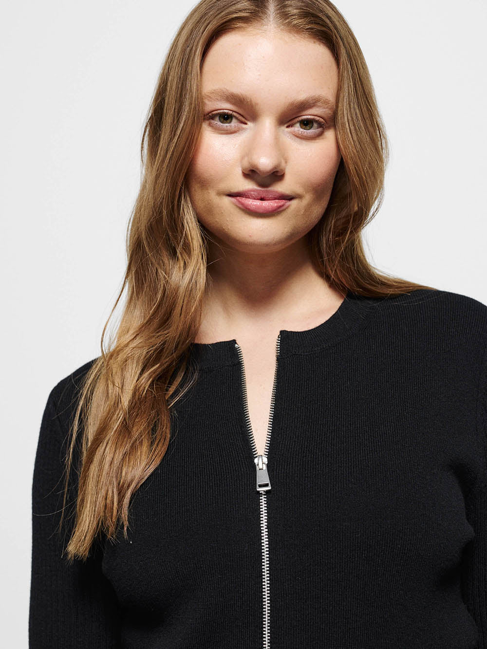 Renee Knit - Image 2