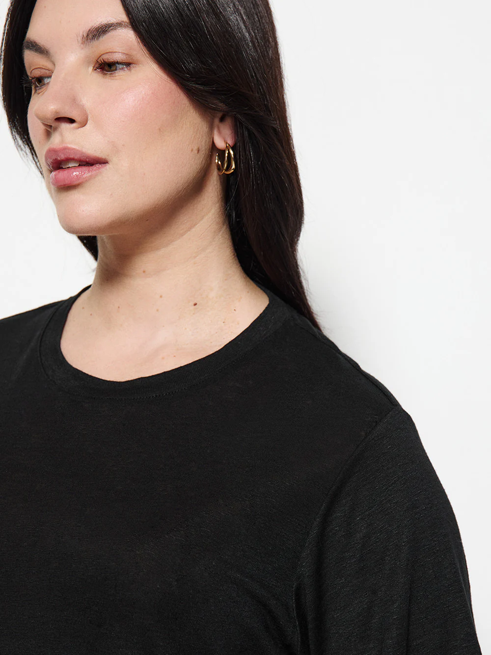 Short Sleeve Linen Tee - Image 10