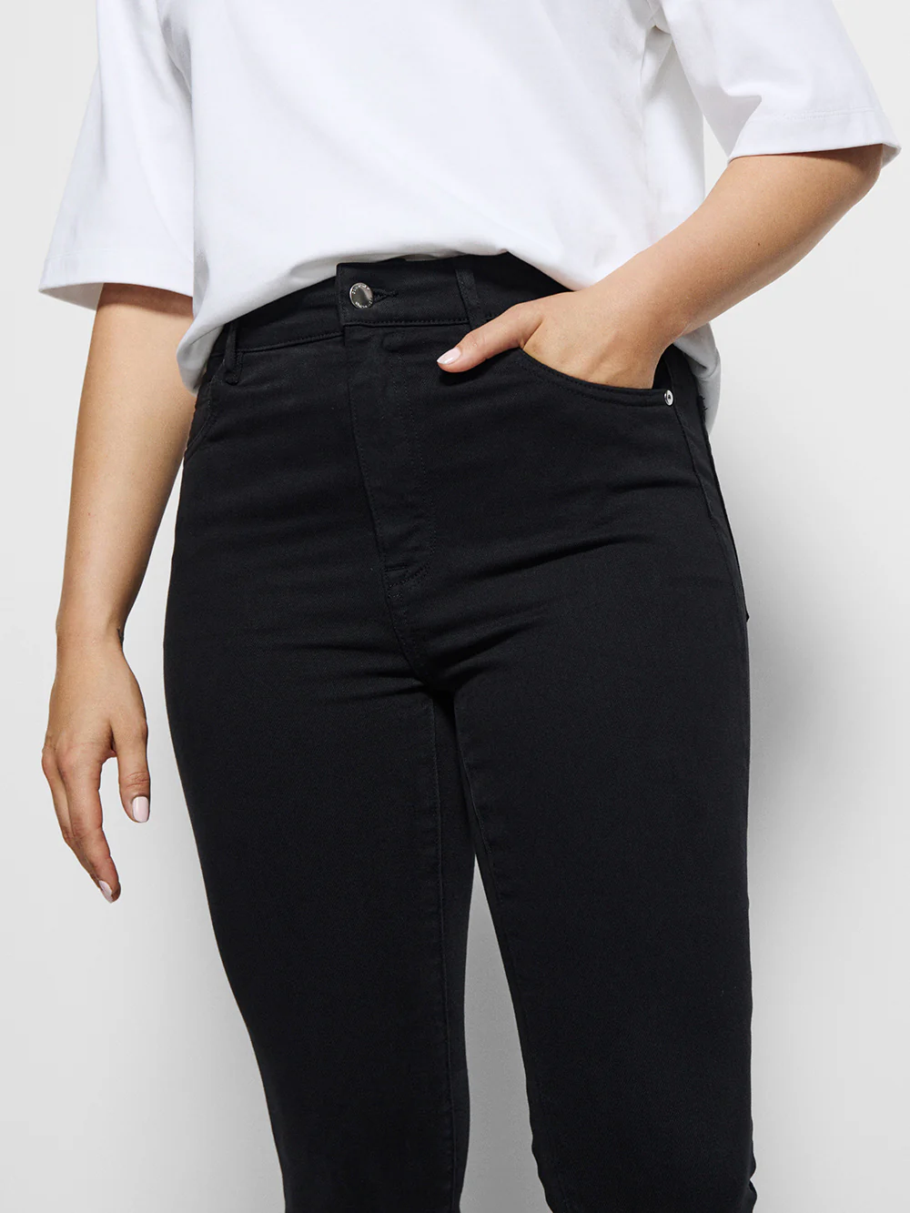 Skinny Leg Jean - Image 3