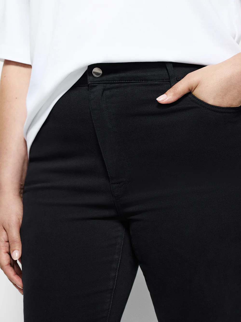 Skinny Leg Jean - Image 7