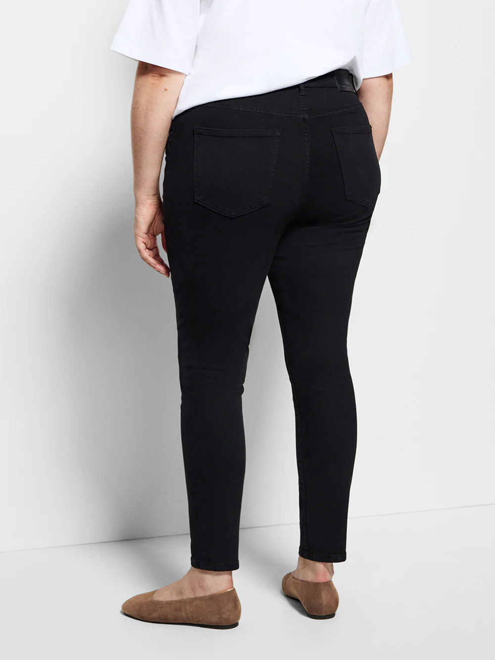 Skinny Leg Jean - Image 8